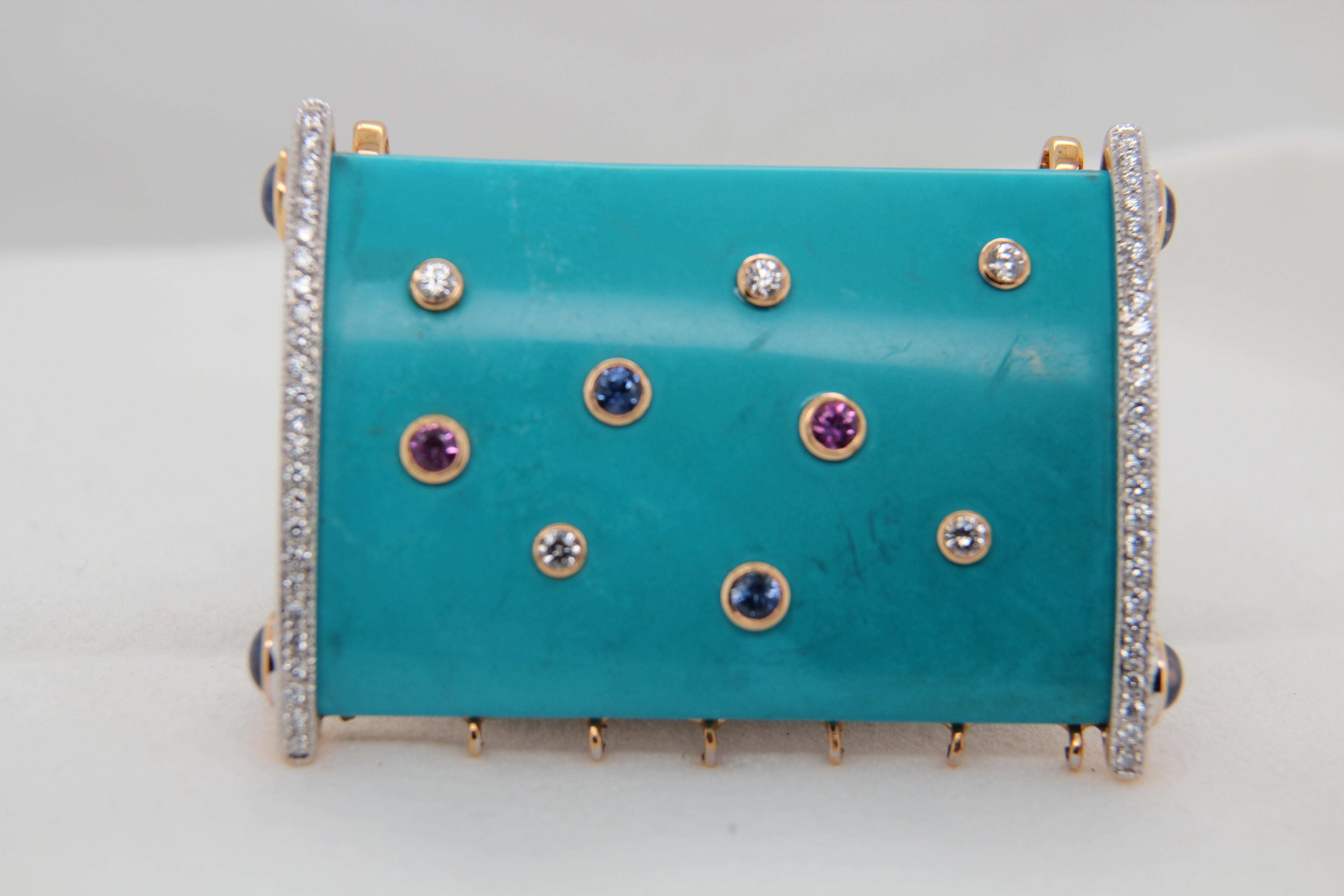 Pendentif en or 18 carats avec turquoise de 225 carats Neuf - En vente à Bangkok, TH