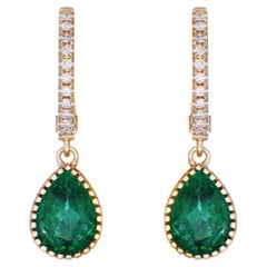 2.25 Carats Emerald and White Diamond Yellow Gold Earrings