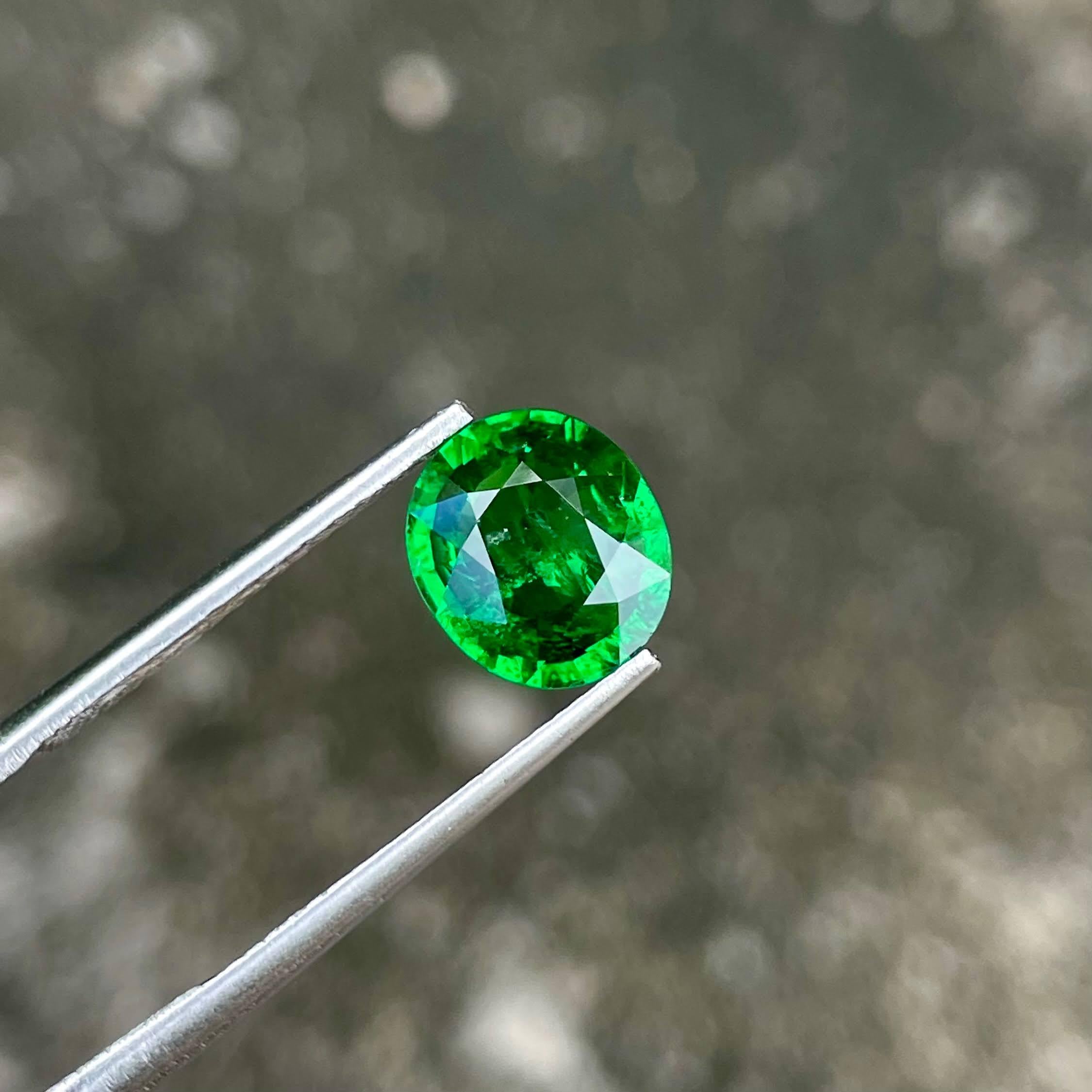 da uomo o donna 2,25 carati di Greene & Greene Leaf, pietra granata keniota dal taglio ovale in vendita