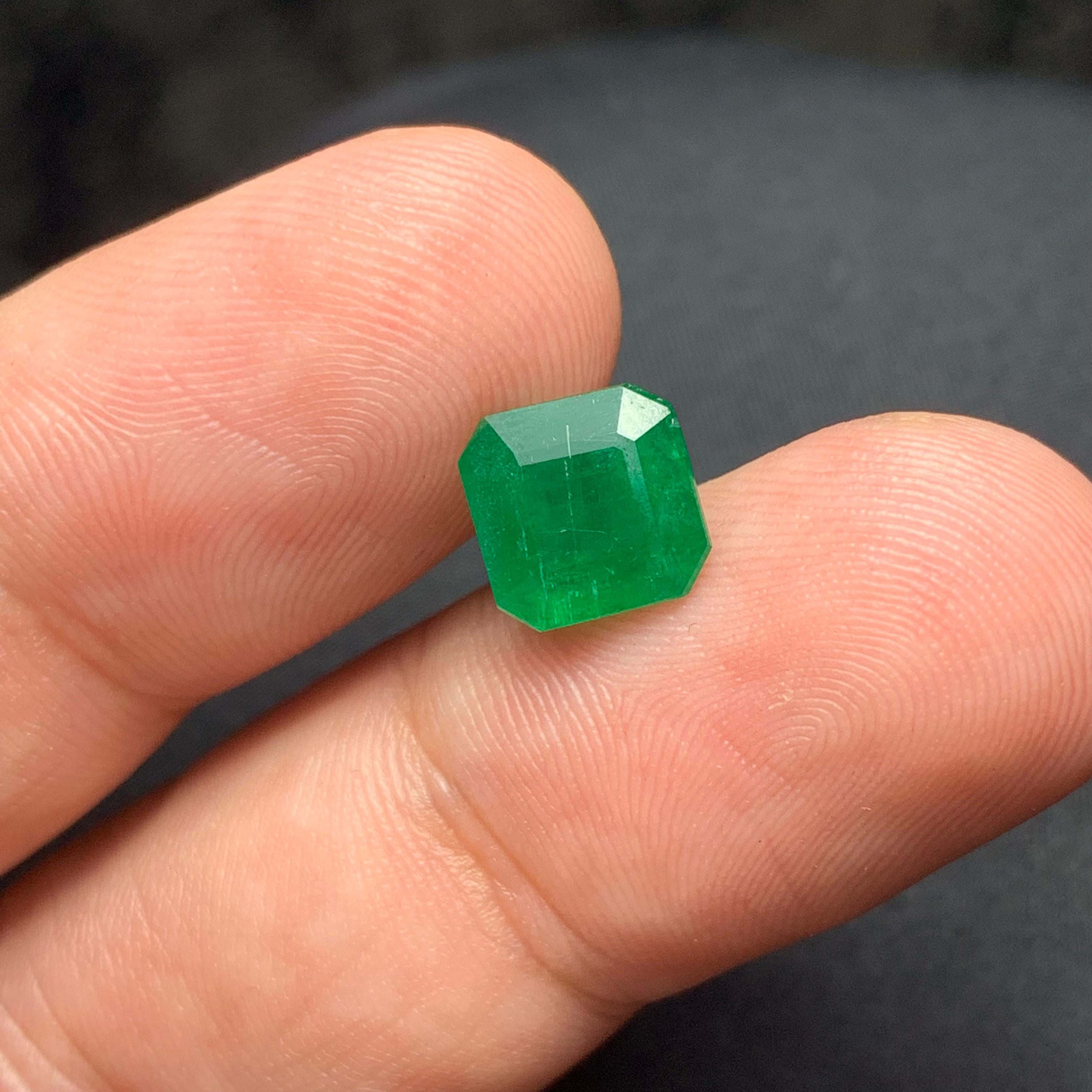 2,25 Karat natürlicher loser Smaragd perfekter achteckiger Zambia- Minenschliff in Achteckform (Achteckschliff) im Angebot