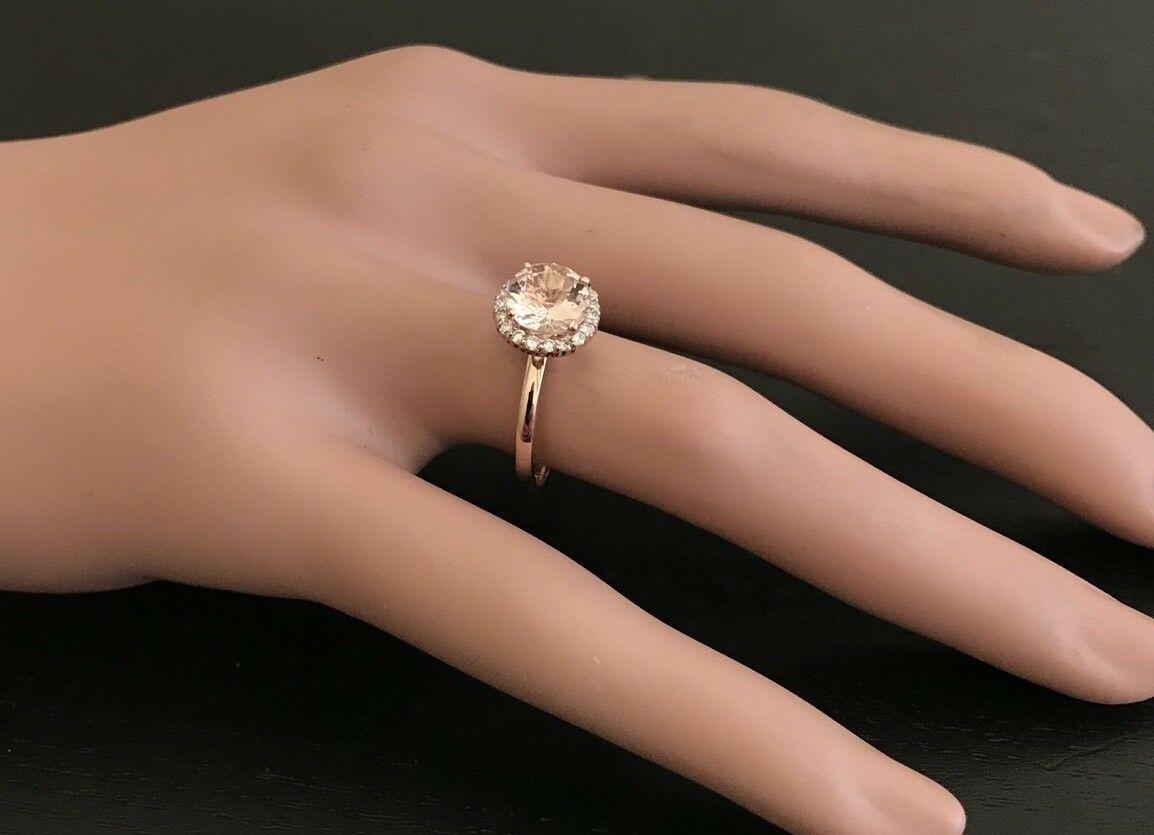 Women's 2.25 Carats Natural Morganite and Diamond 14k Solid Yellow Gold Ring For Sale