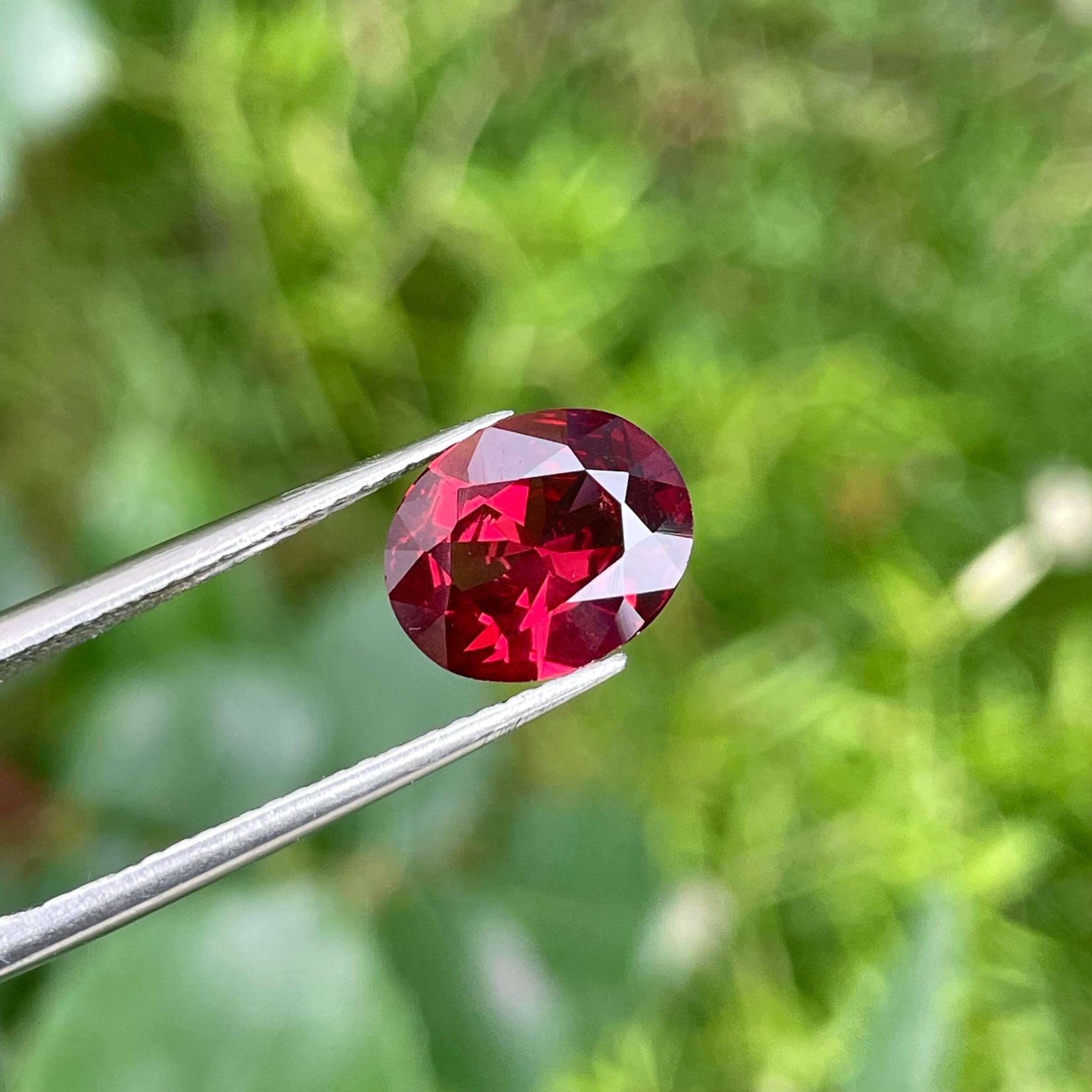 Women's or Men's 2.25 Carats Reddish Loose Garnet Stone Oval Cut Natural Tanzanian Gemstone For Sale