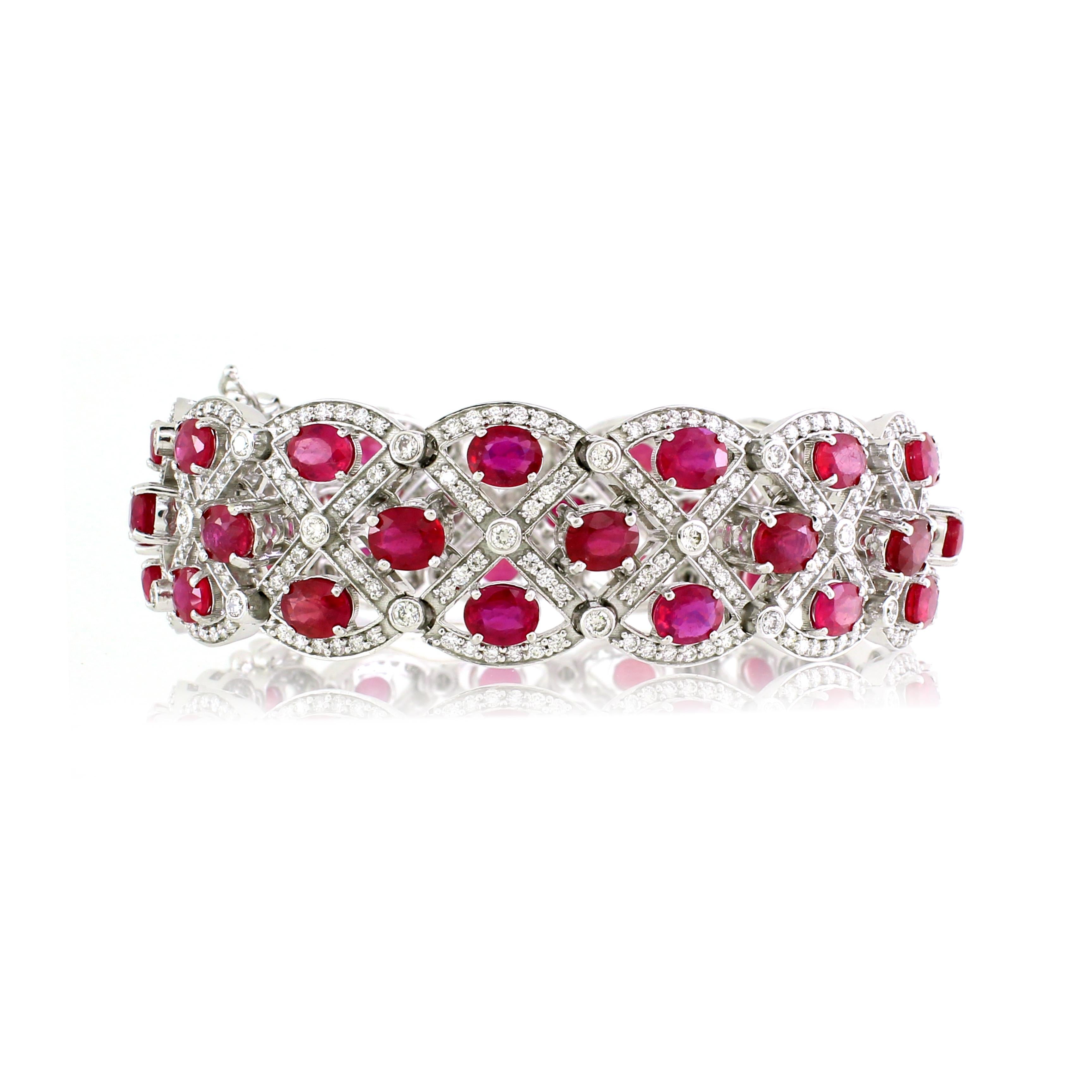 Modern 22.5 carats Ruby bracelet  For Sale