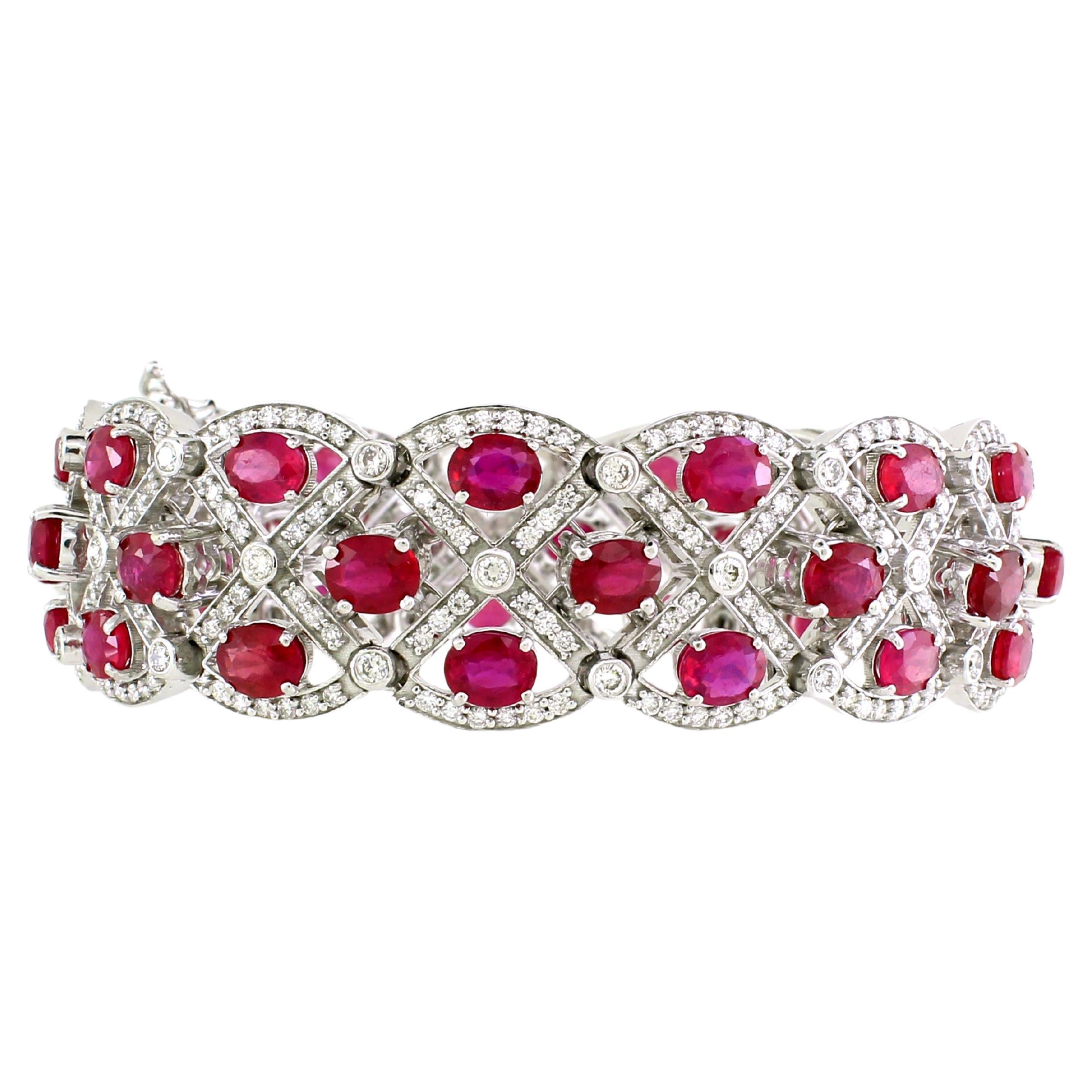 22.5 carats Ruby bracelet  For Sale