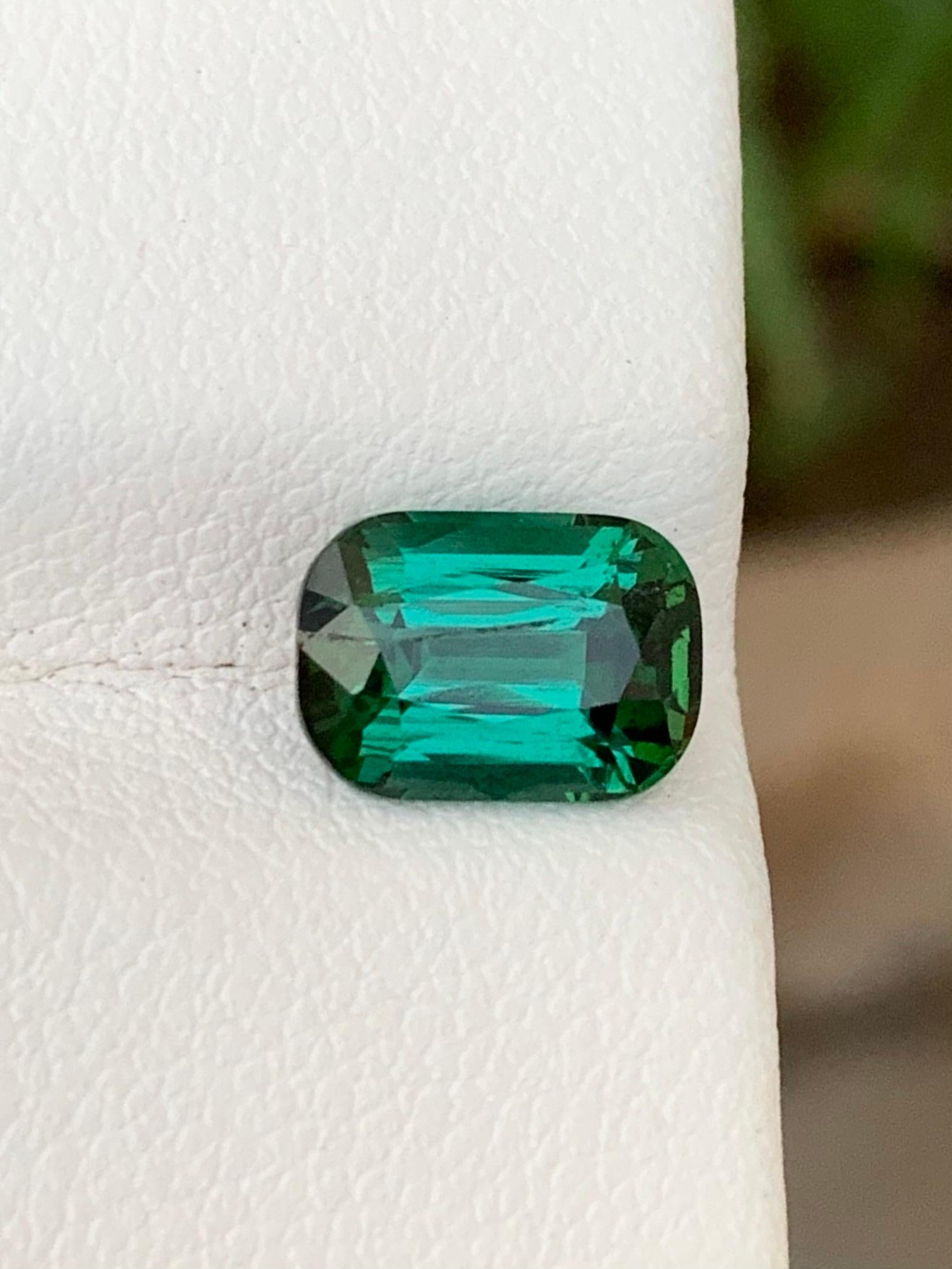 Arts and Crafts 2.25 Carats SI Clarity Natural Loose Green Tourmaline With Lagoon Shade  For Sale