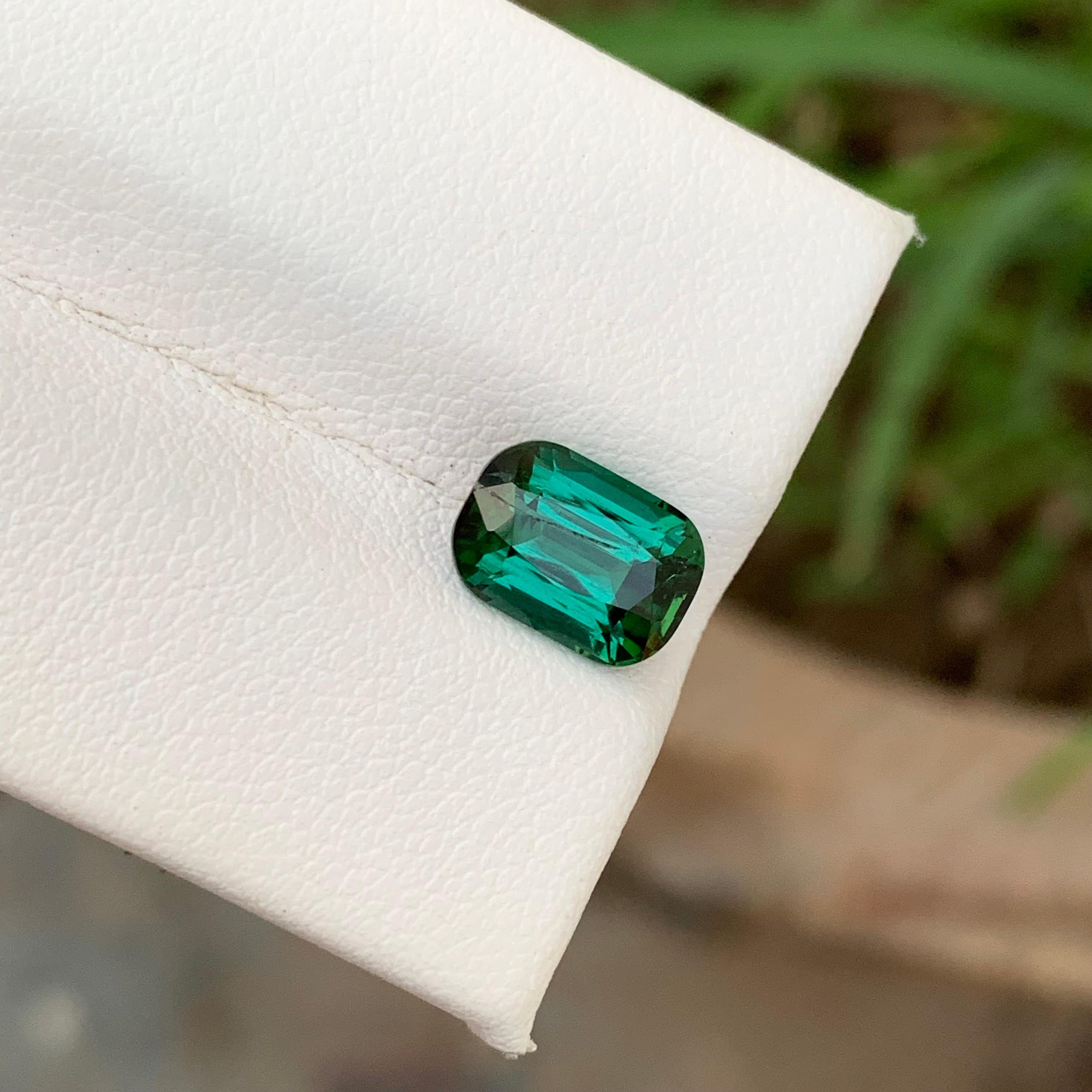 2.25 Carats SI Clarity Natural Loose Green Tourmaline With Lagoon Shade  For Sale 1