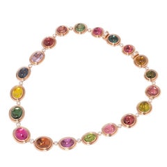 225 Ct. Cabochon de tourmaline multicolore et 4.30 Ct. Collier à maillons en diamants, 18K