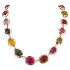 225 Ct. Cabochon de tourmaline multicolore et 4.30 Ct. Collier à maillons en diamants, 18K
