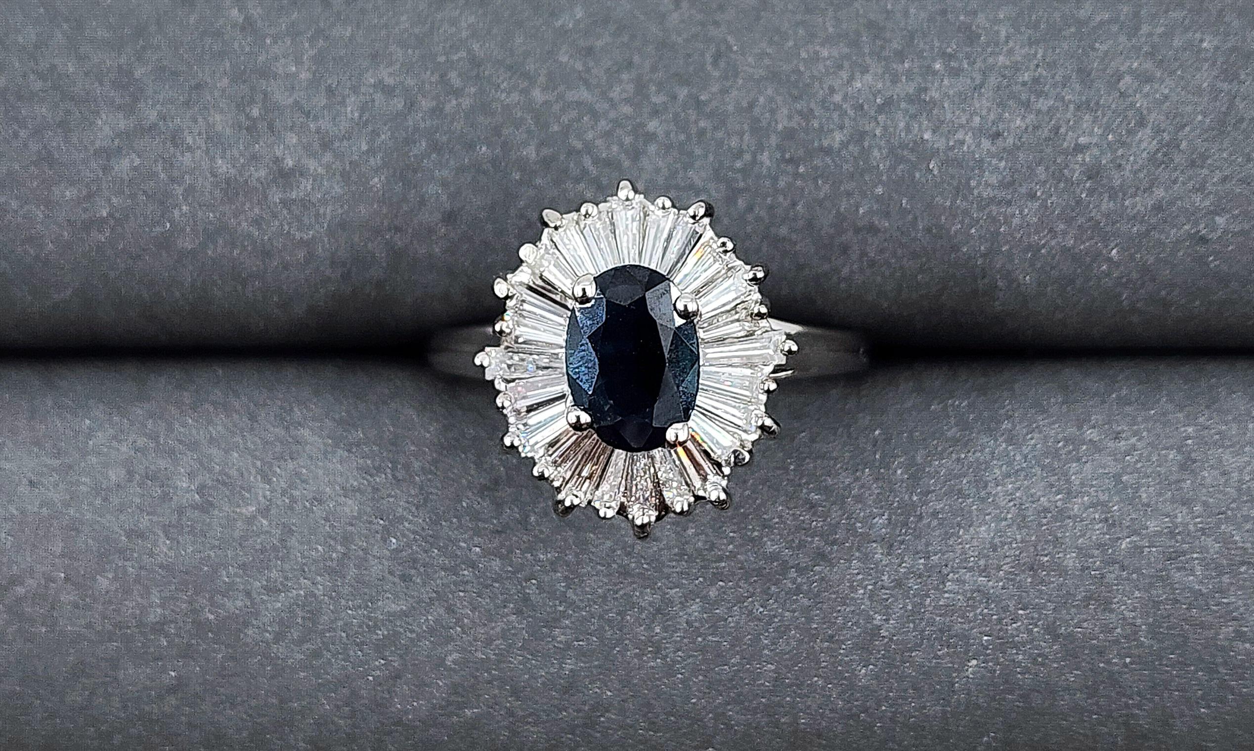 Anello con zaffiro naturale e diamante da 2.25 carati in vendita