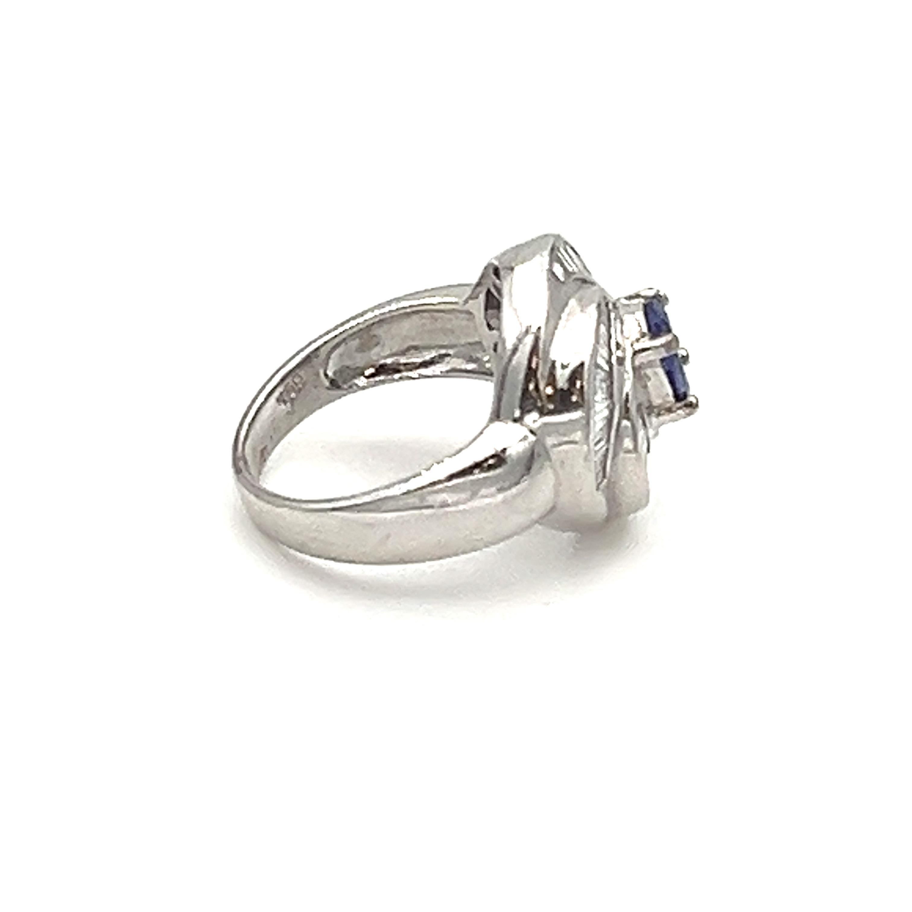 2.25 ct Tanzanite & Diamond Ring In New Condition For Sale In Chicago, IL