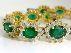 22.50 Carat Natural Emeralds Diamonds Bracelet 18 Karat G/VS Zambian Vivid*