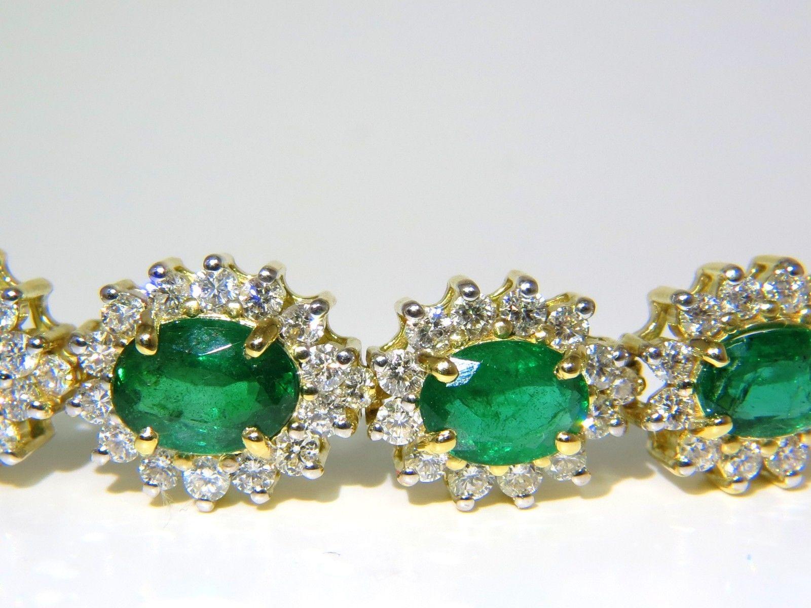 22.50 Carat Natural Emeralds Diamonds Bracelet 18 Karat G/VS Zambian Vivid Pour femmes en vente