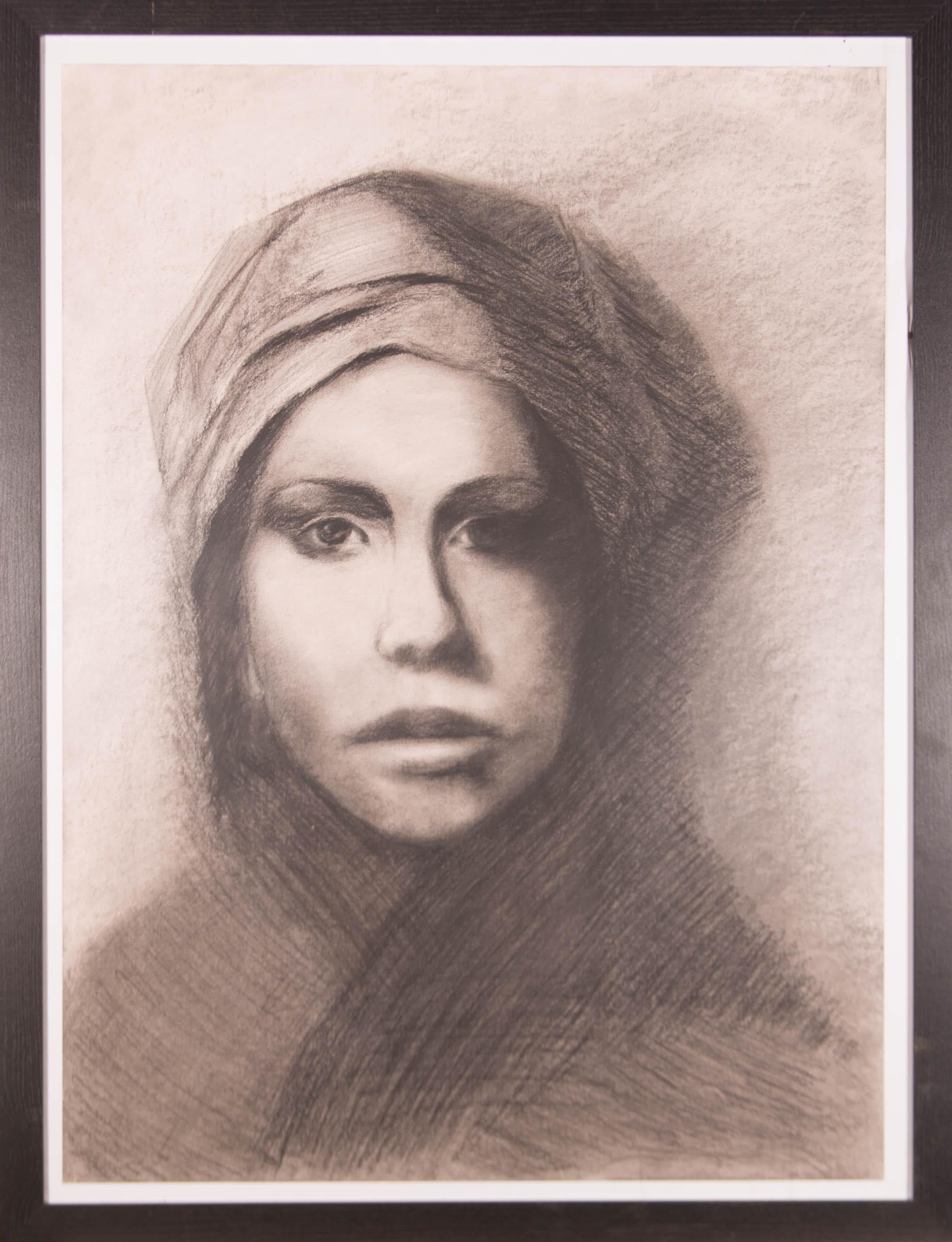 Portrait de Unknown - Dibujo al carboncillo del siglo XX - Retrato femenino pensativo