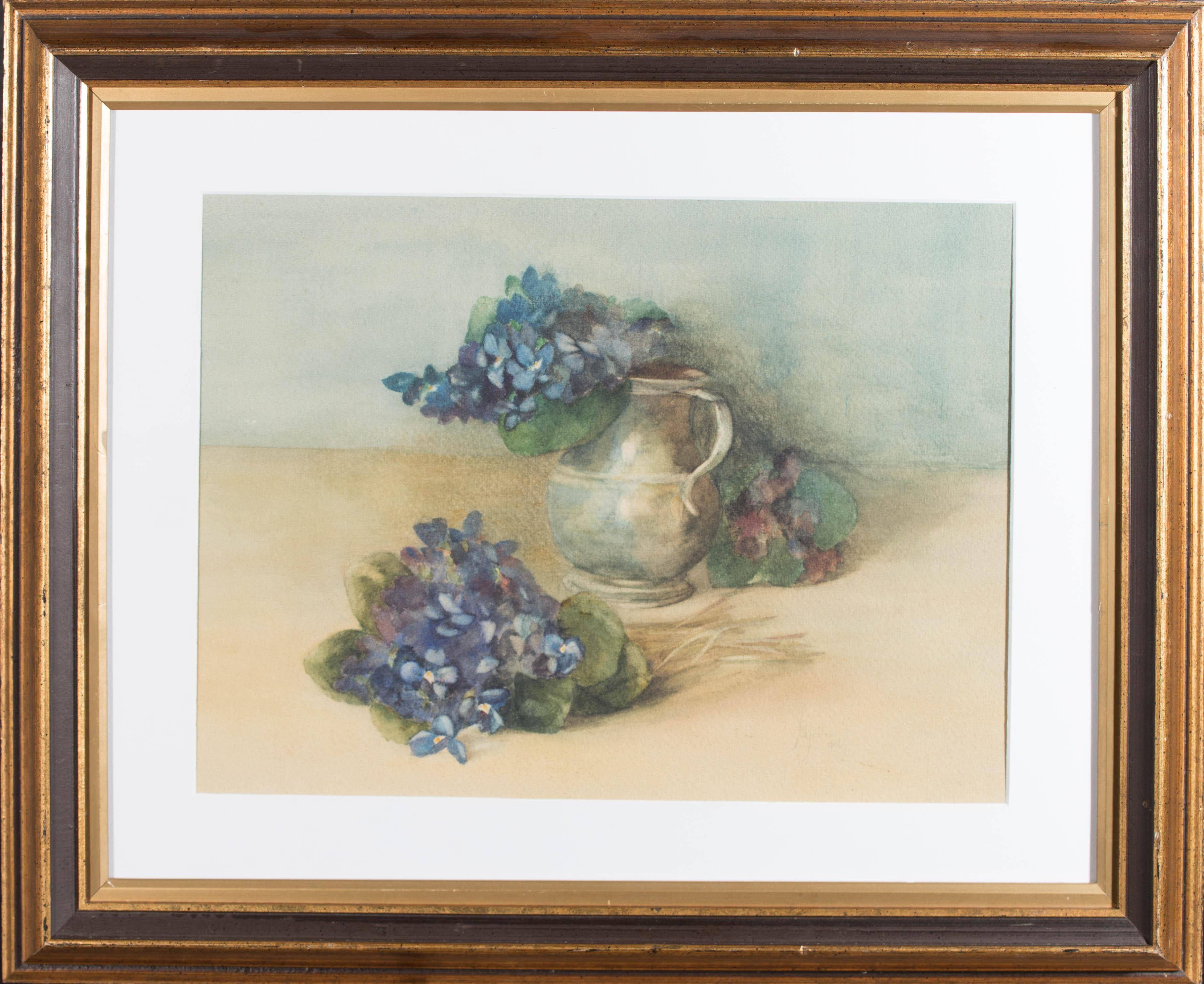 Ein schönes und gelungenes Aquarell des britischen Künstlers James Valentine Jelley. Das Bild zeigt Hortensienblüten in einer Zinnkanne, wobei die Farbgebung, die zarten Pinselstriche und die Gesamtstruktur der Komposition die Beherrschung des