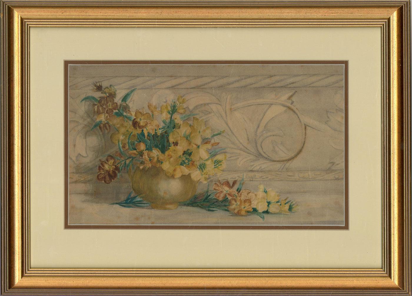 Ein feines und zartes Aquarell, das eine kurze Vase mit gelben Blumen darstellt. Nicht signiert. Gut präsentiert in einem doppelten Passepartout und in einem gesprenkelten Rahmen mit Goldeffekt. Auf Aquarellpapier.
