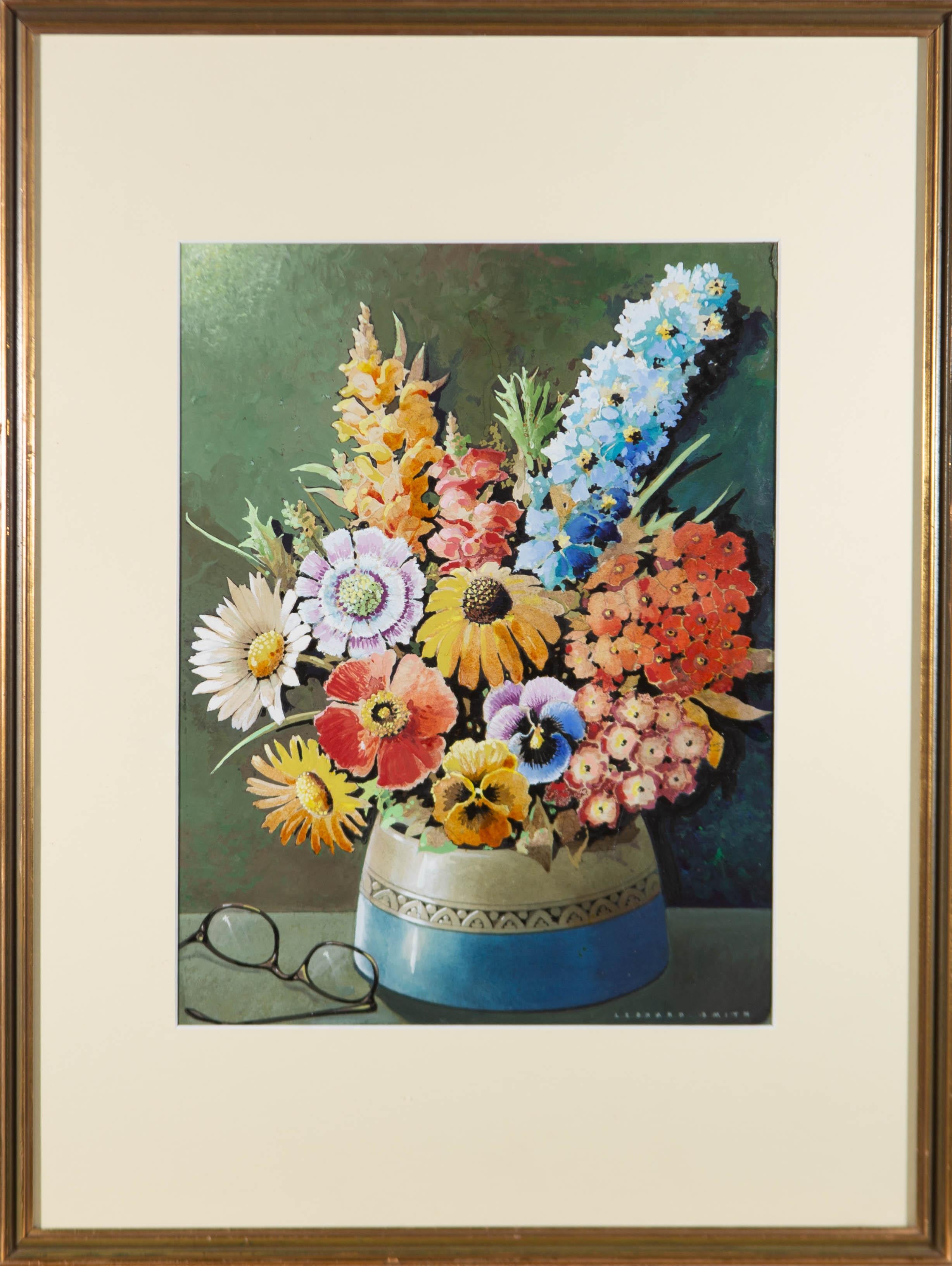 Eine reizvolle Studie von Sommerblumen in einer blauen Vase. Abgeschlossen mit Gouache-Details. Gut präsentiert in einer Creme Karte montieren und vergoldeten Effekt Rahmen. Nicht signiert. Auf Aquarellpapier.

