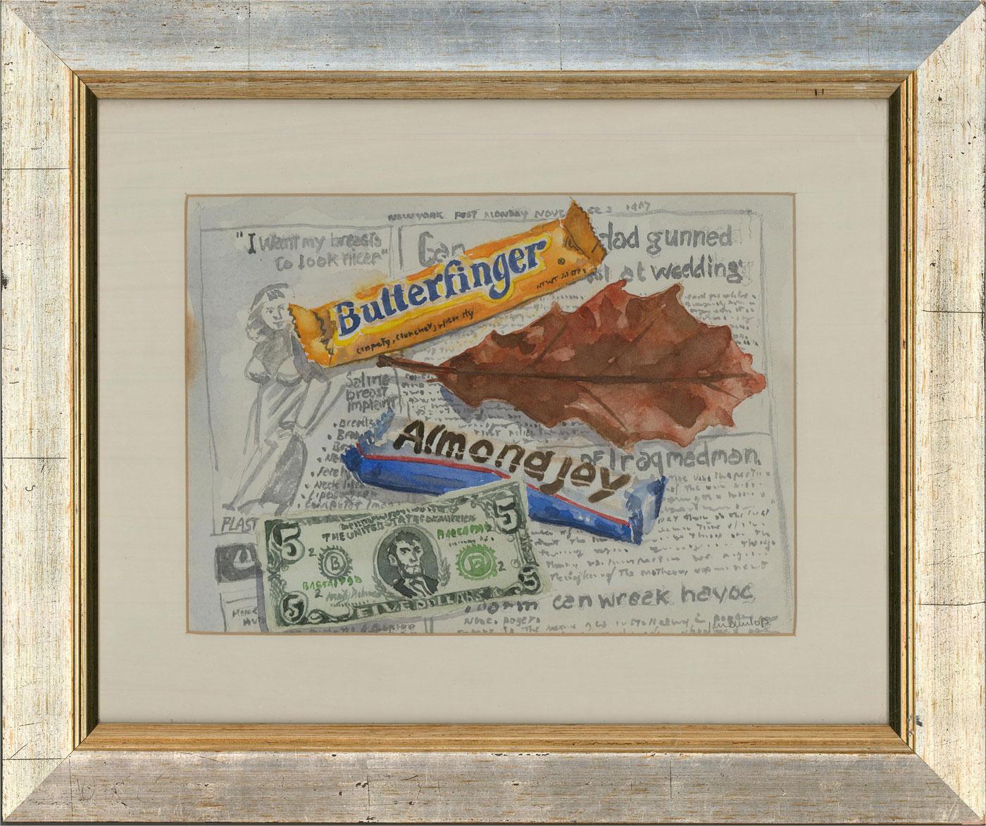 Ein ungewöhnliches und auffälliges Stillleben mit Schokoriegeln, einem 5-Dollar-Schein und einem braunen Blatt, das auf einer Zeitung liegt, die mit beunruhigenden und traurigen Slogans und Schlagzeilen gefüllt ist. Der Künstler hat in der rechten