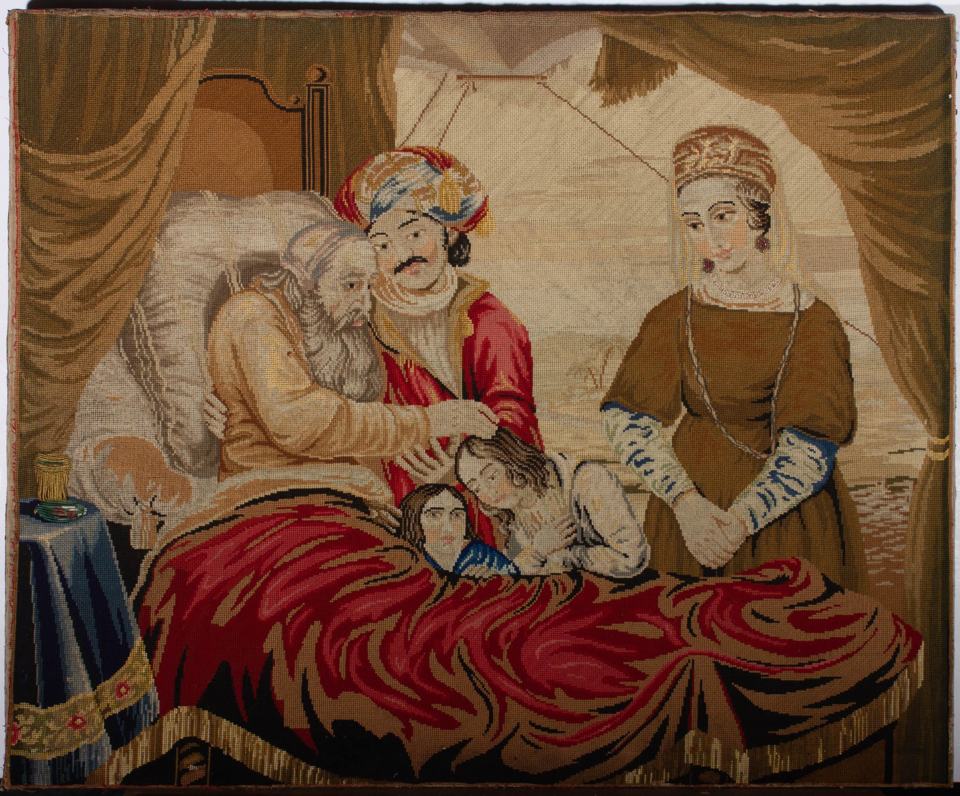 Una scena finemente dettagliata, realizzata all'inizio del XIX secolo, che mostra una famiglia riunita intorno al letto di un uomo anziano che benedice i bambini. L'opera d'arte è decorata con bellissime perline in vetro antico e filo d'oro.
