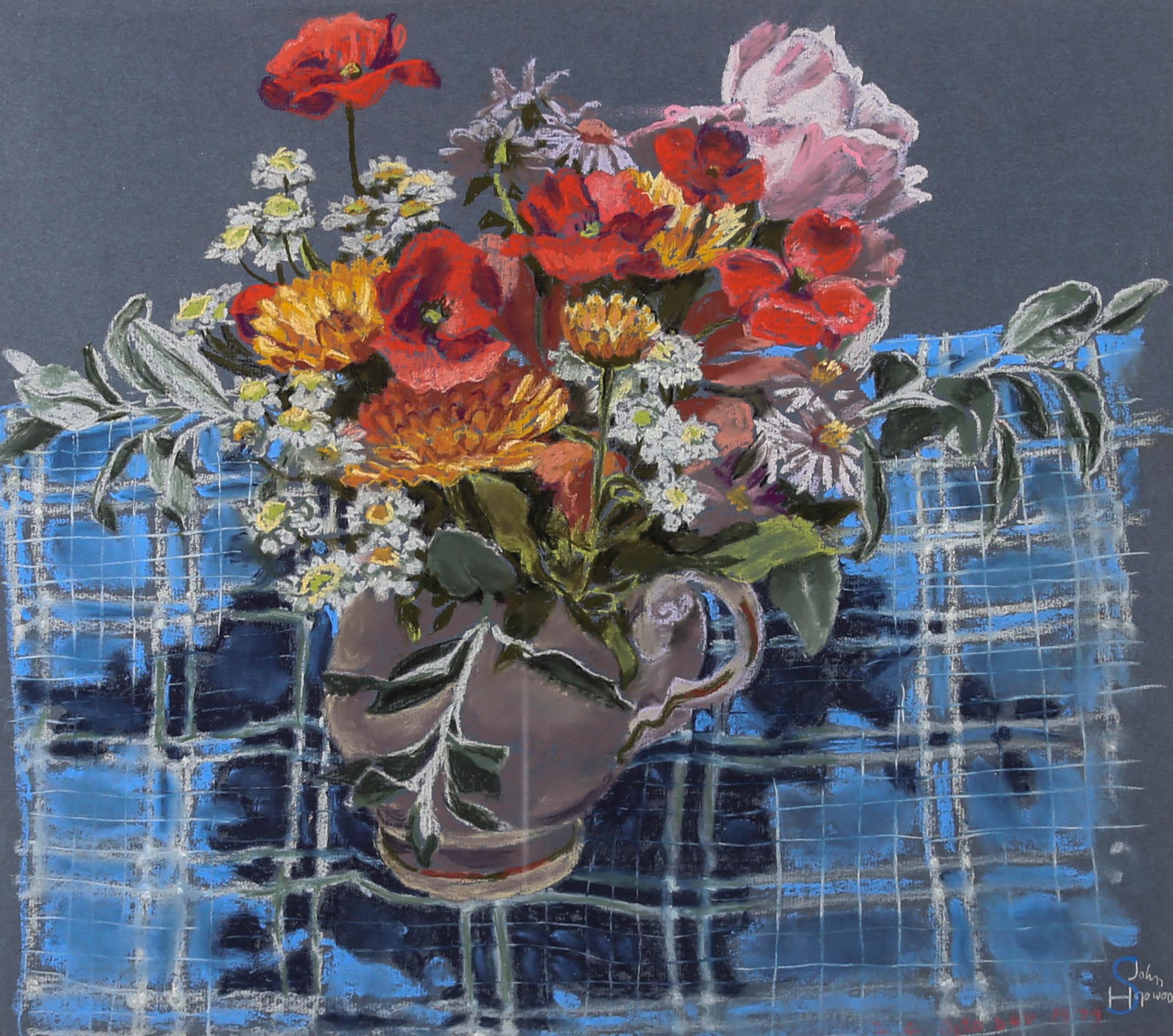 Pastellfarbene Sommerblumen auf blauem Karton von John Hopwood (1942-2015) im Angebot 1