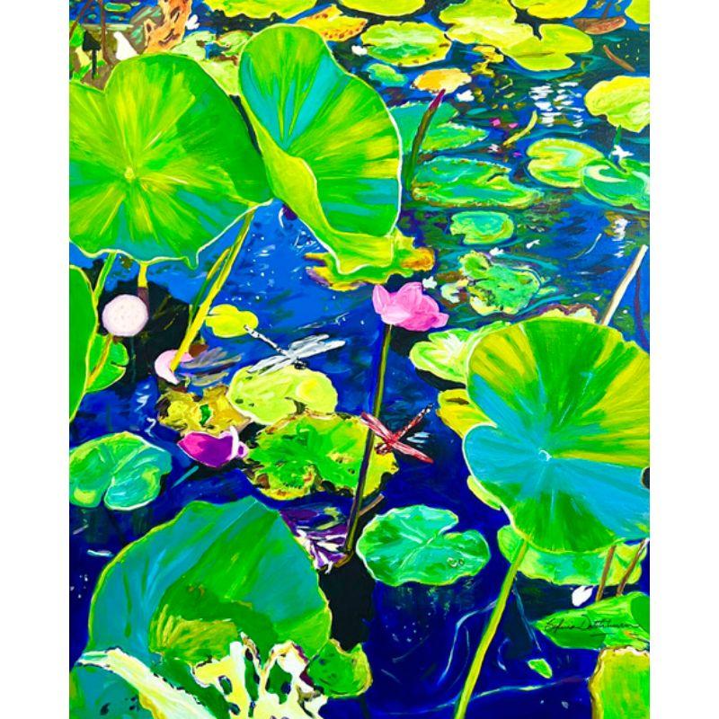 Aquarell-Gartenserie Nr. 1 mit rosa Lotus- und Libellen – Art von Sylvia Ditchburn
