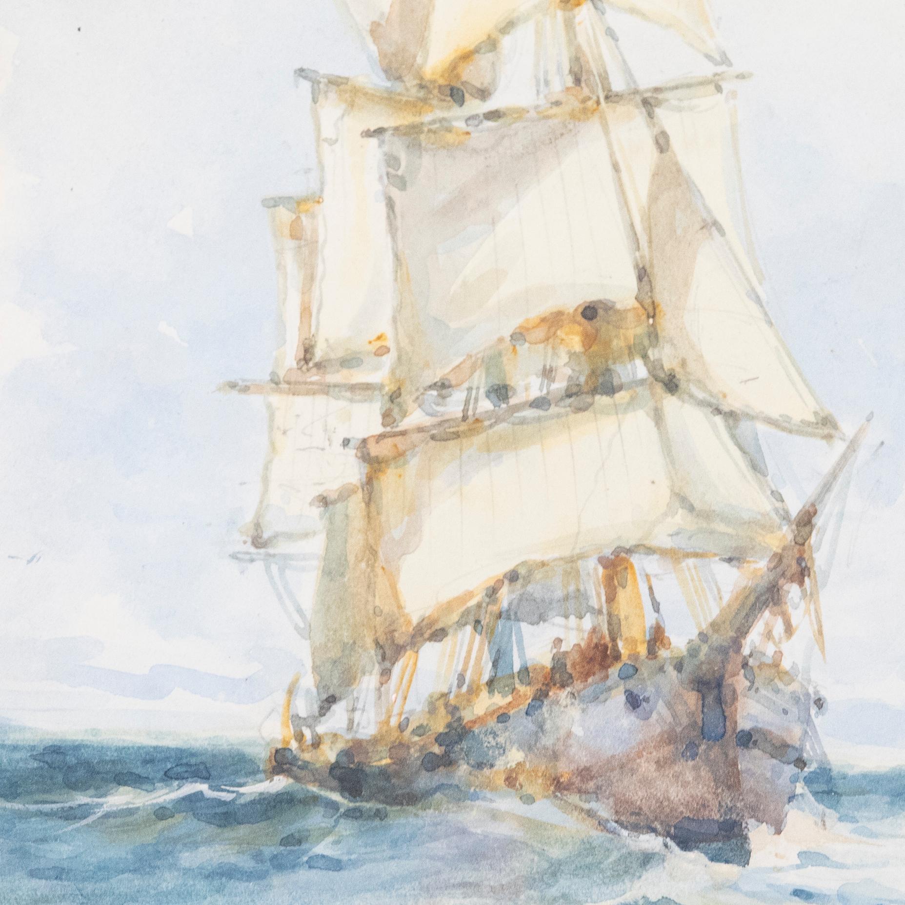 Cette gracieuse scène maritime montre un navire à voile blanche perçant les vagues agitées de l'océan. Magnifiquement monté dans un cadre décoratif à effet doré. Signé. Sur le papier.
