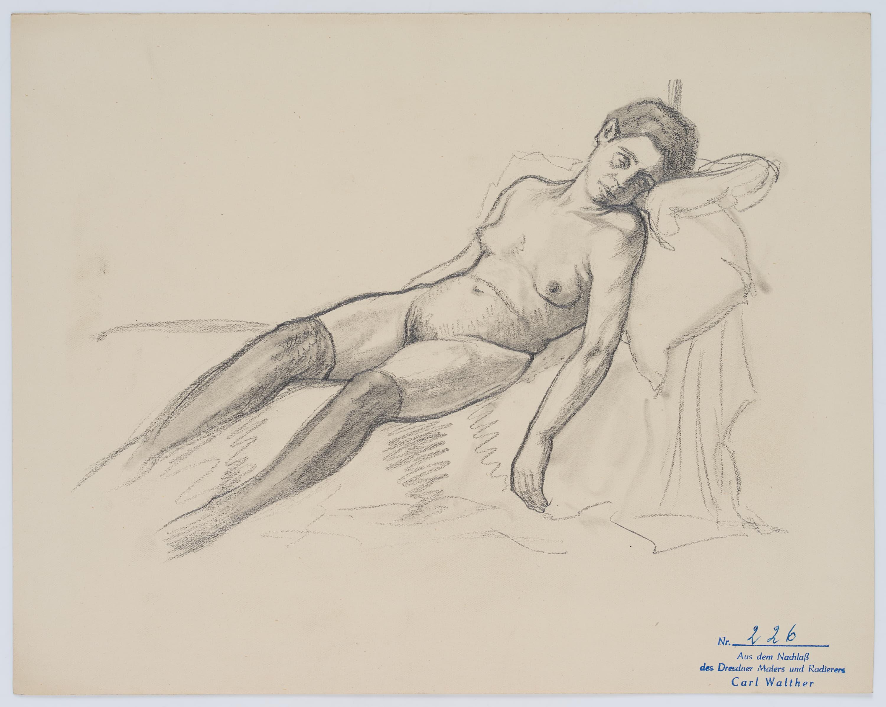 Carl August Walther (1880 Leipzig - 1956 Dresden): Reclining, Female Nude Bedded on Cushion, c. 1910, Charcoal

Technique: Charcoal and Pencil on Paper

Stamp: At the bottom Estate stamp, Carl Walther. Dresden. 20th century

Date: c.