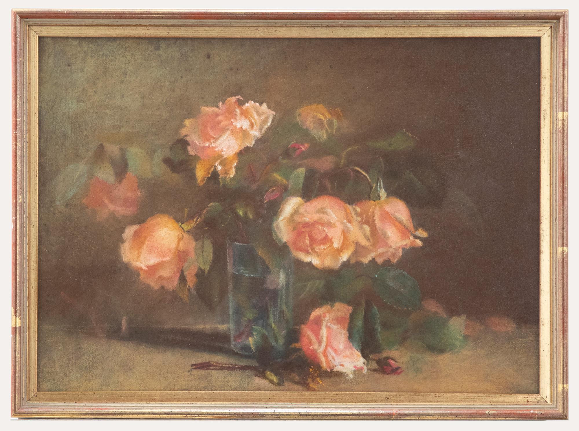 Unknown Still-Life – 20. Jahrhundert Pastell - Vase mit rosa Rosen