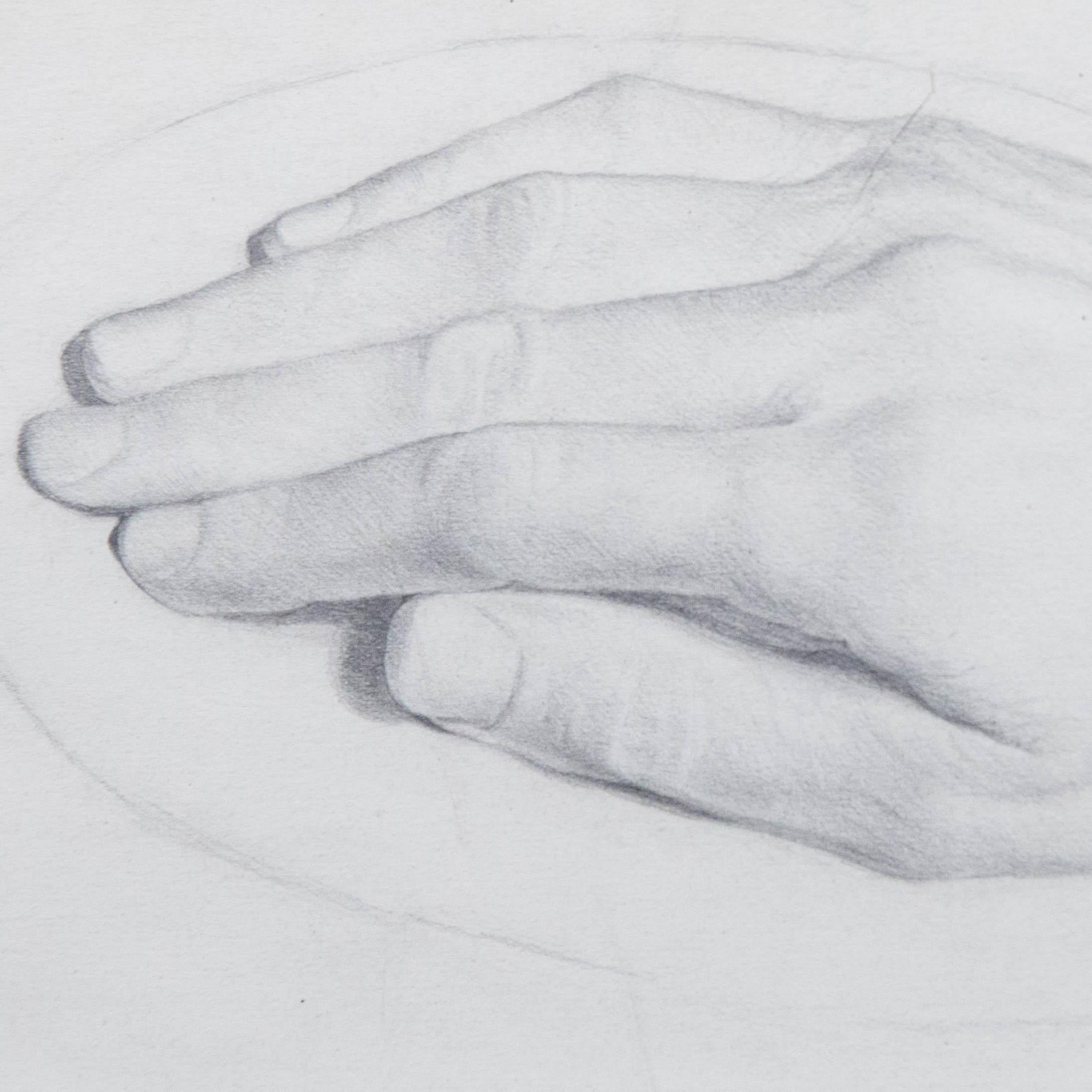 Très belle étude au graphite d'une sculpture de main de l'artiste William Kerry. Non signée. Présentée dans un cadre vintage en bois fin et un support cartonné blanc cassé. Sur le papier.