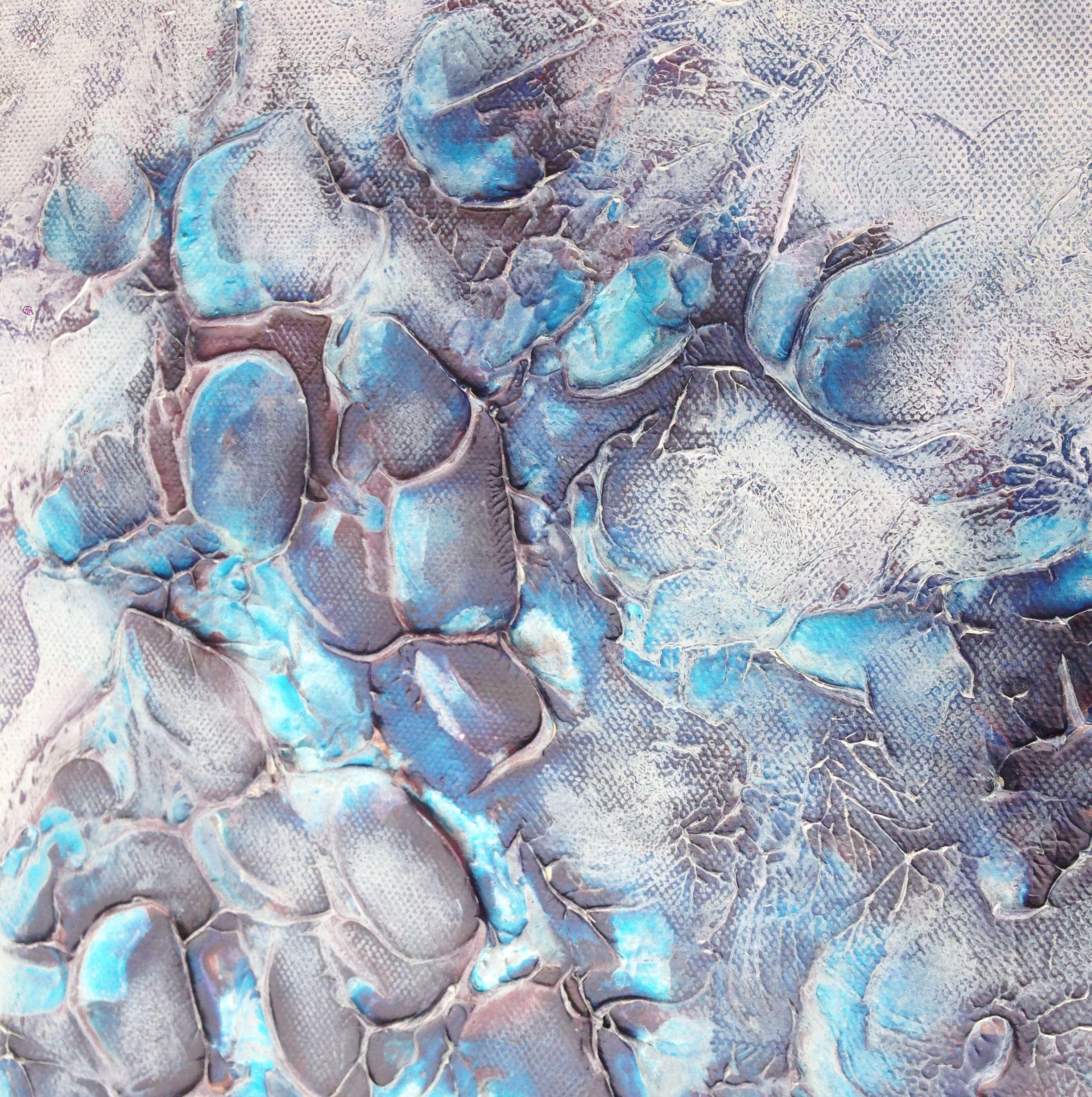 Representing an abstract underwater scene diffused with pale creams and greys. A textured painting pooled and layered with a beautiful iridescence of colour which pops out beautifully reminding me of mother of pearl.  Due to the nature of the paint