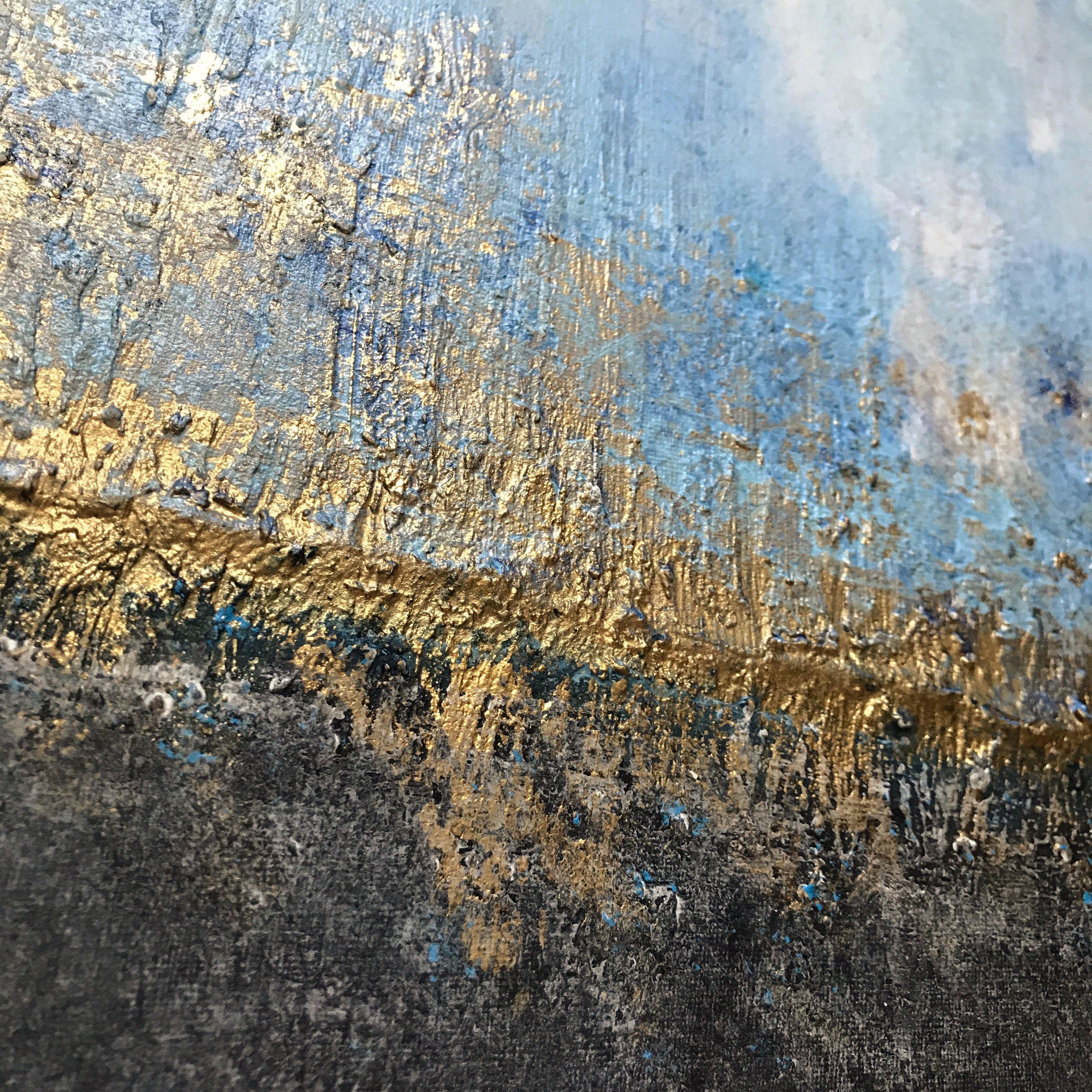 This painting, inspired on gold fissure. Horizon in gold. mixed media, with deep texture made with gesso & impasto and acrylic paint. It will arrive and ready to hang on your wall. A signed certificate of authenticity is included with the work. My