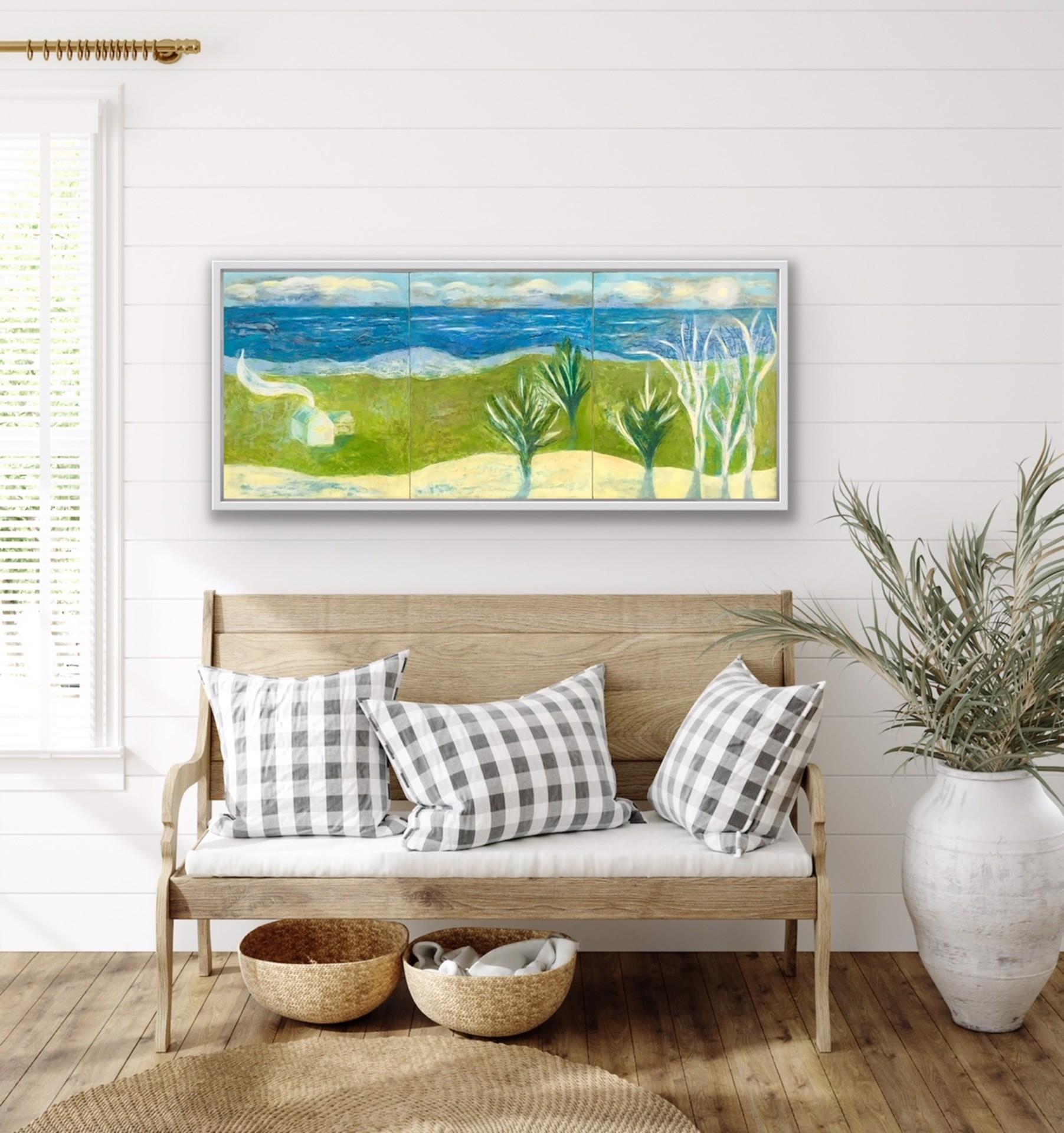 Weißes Haus, Grüne Felder #2, Triptychon im Angebot 1