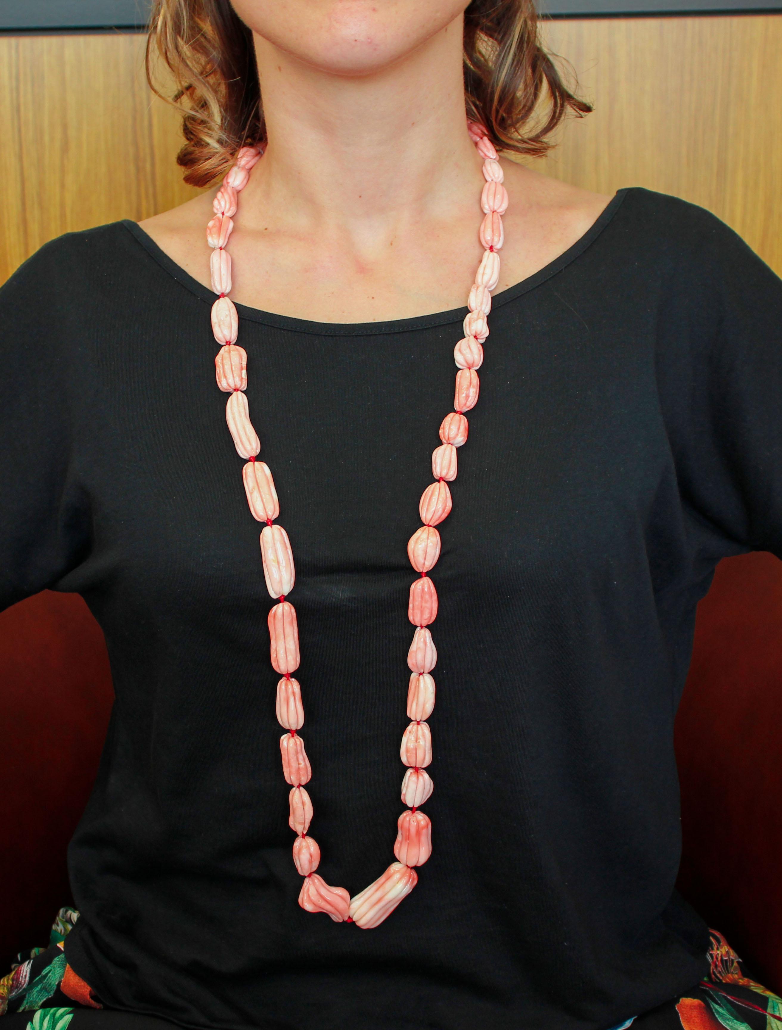Women's 225.8 g Orange/Pink Corals Multi-Strand or Long Necklace For Sale