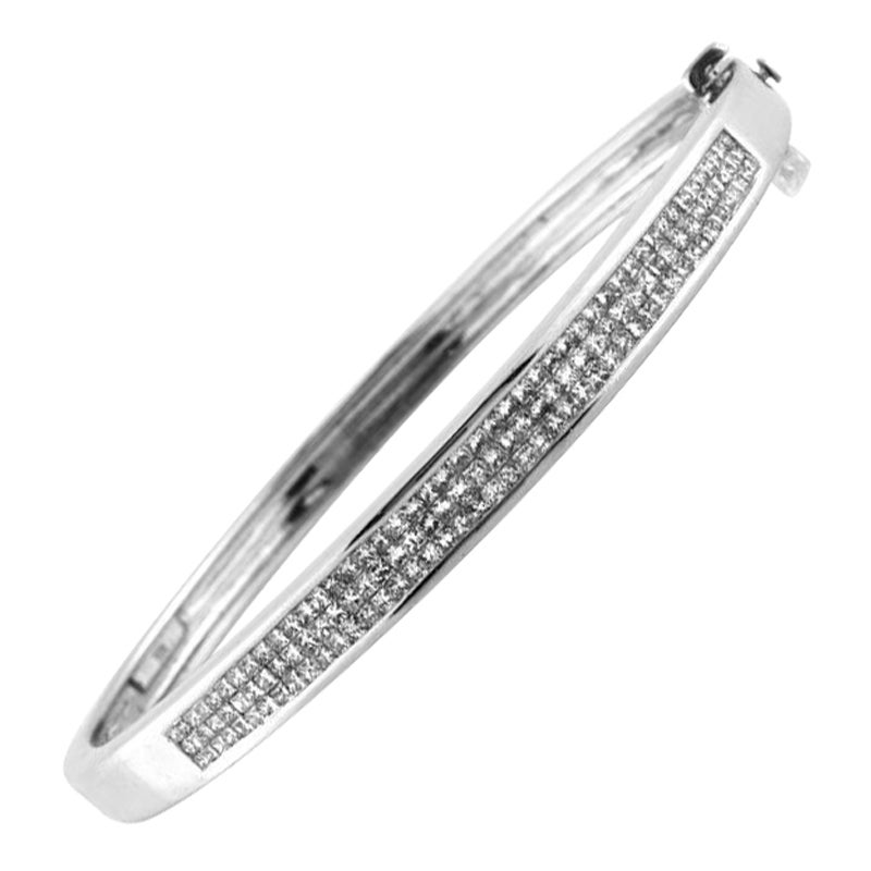 2.25ct Invisible Set Princess Cut Diamond Bangle Bracelet in 14k White Gold in vendita
