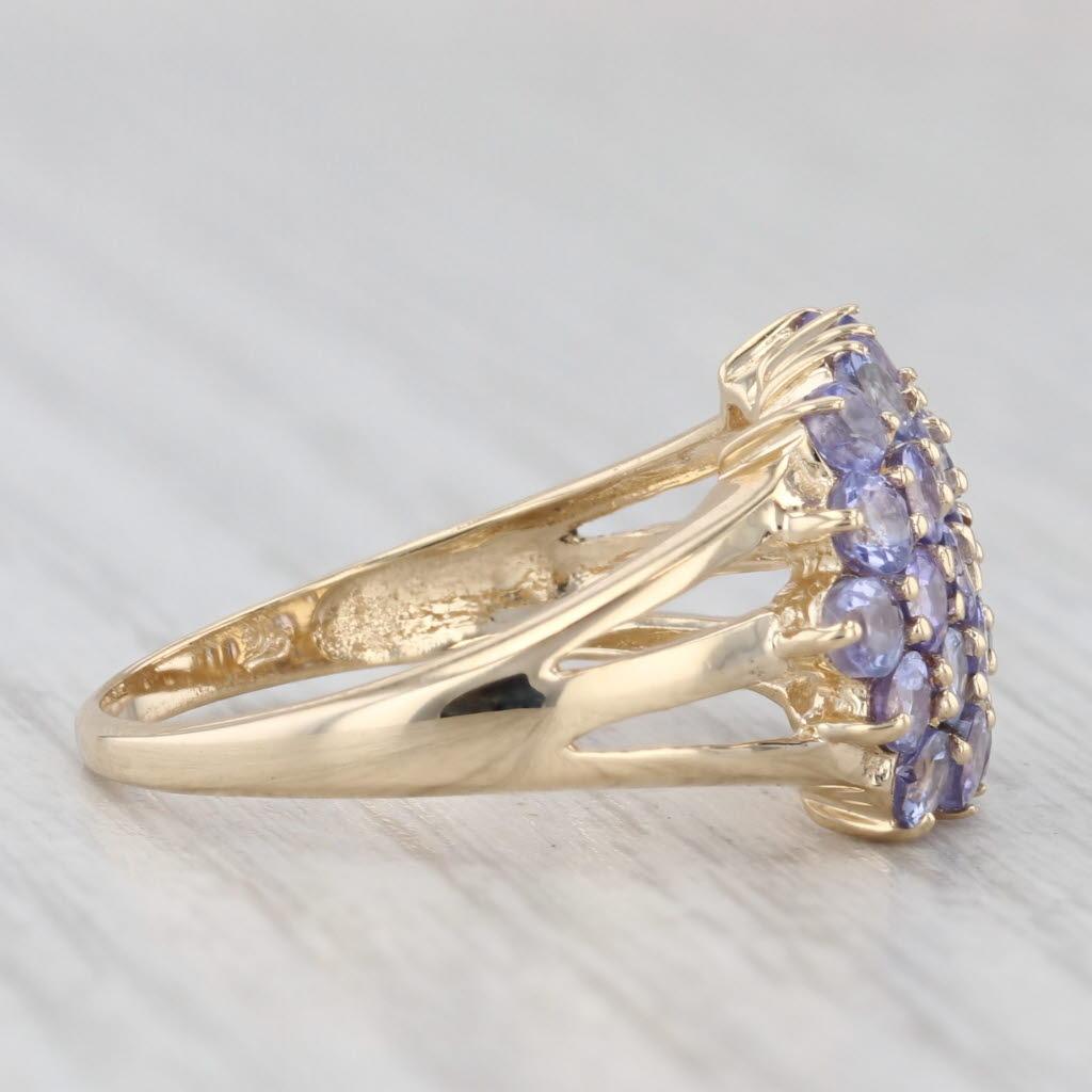 Informations sur les pierres précieuses :
- Tanzanites naturelles -
Total des carats - 2.25ctw
Taille - Brilliante ronde
Couleur - violet
Traitement - Chauffé

Métal : Or jaune 14k 
Poids : 4,1 grammes 
Timbres : 14k
Hauteur de la face : 12.1 mm