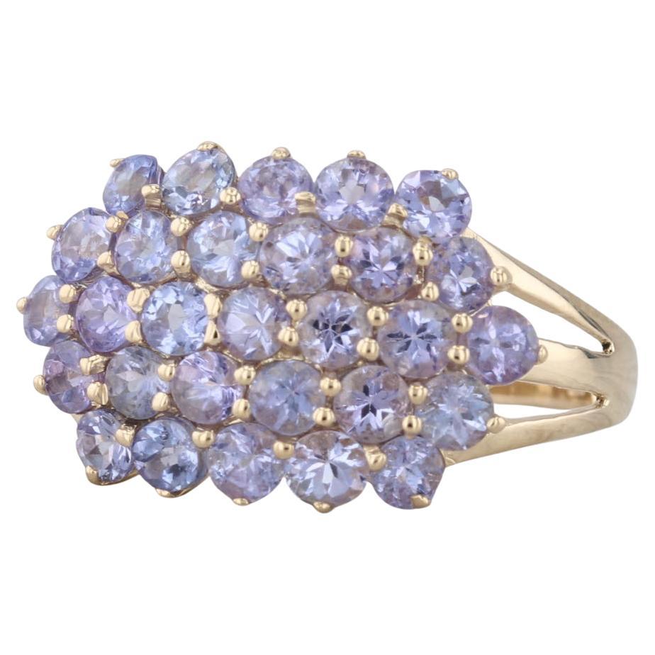 2.25ctw Tanzanite Cluster Ring 14k Yellow Gold Size 7.25 Cocktail en vente
