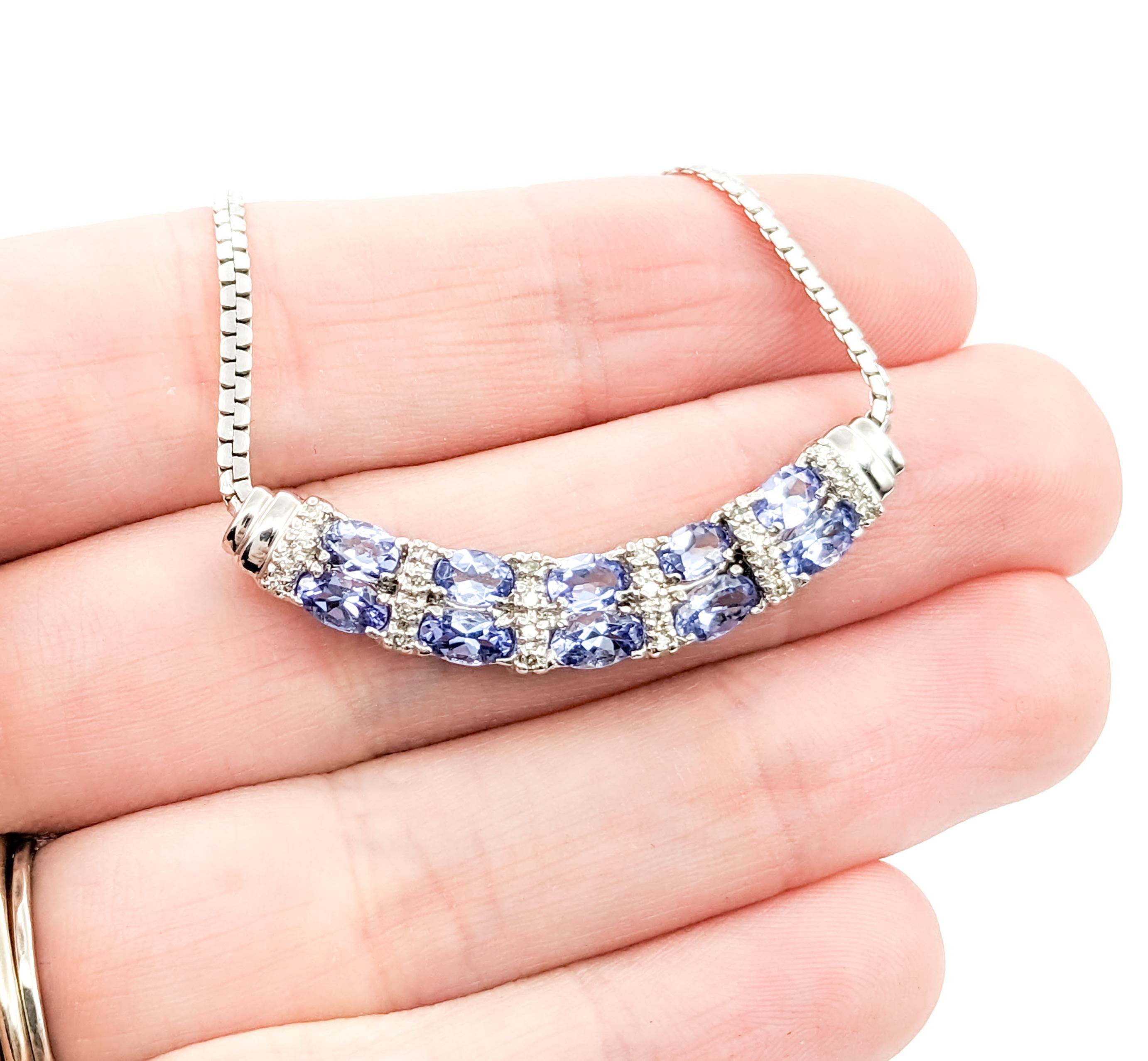 Donna Collana a barre curve con tanzanite da 2,25 carati in oro bianco in vendita