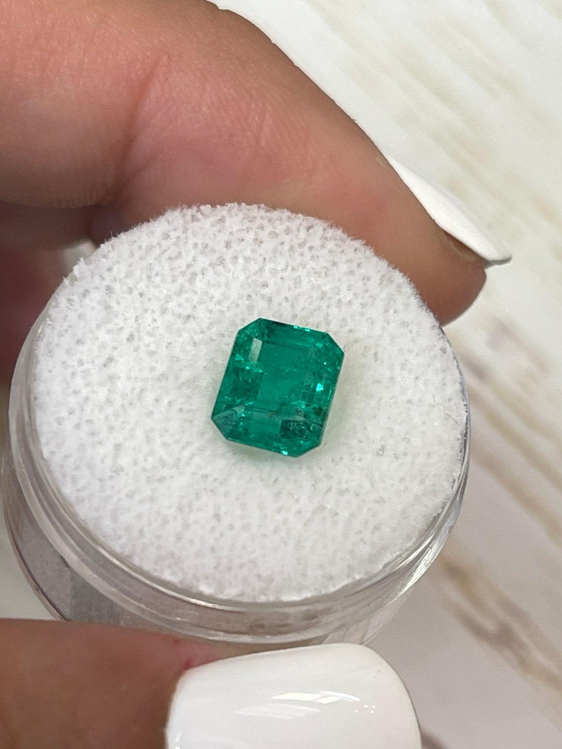 2,26 Karat 8,5x7 mittelgrüner sambischer Smaragd - Smaragdschliff Mai-Geburtsstein Edelstein im Zustand „Neu“ im Angebot in Jupiter, FL