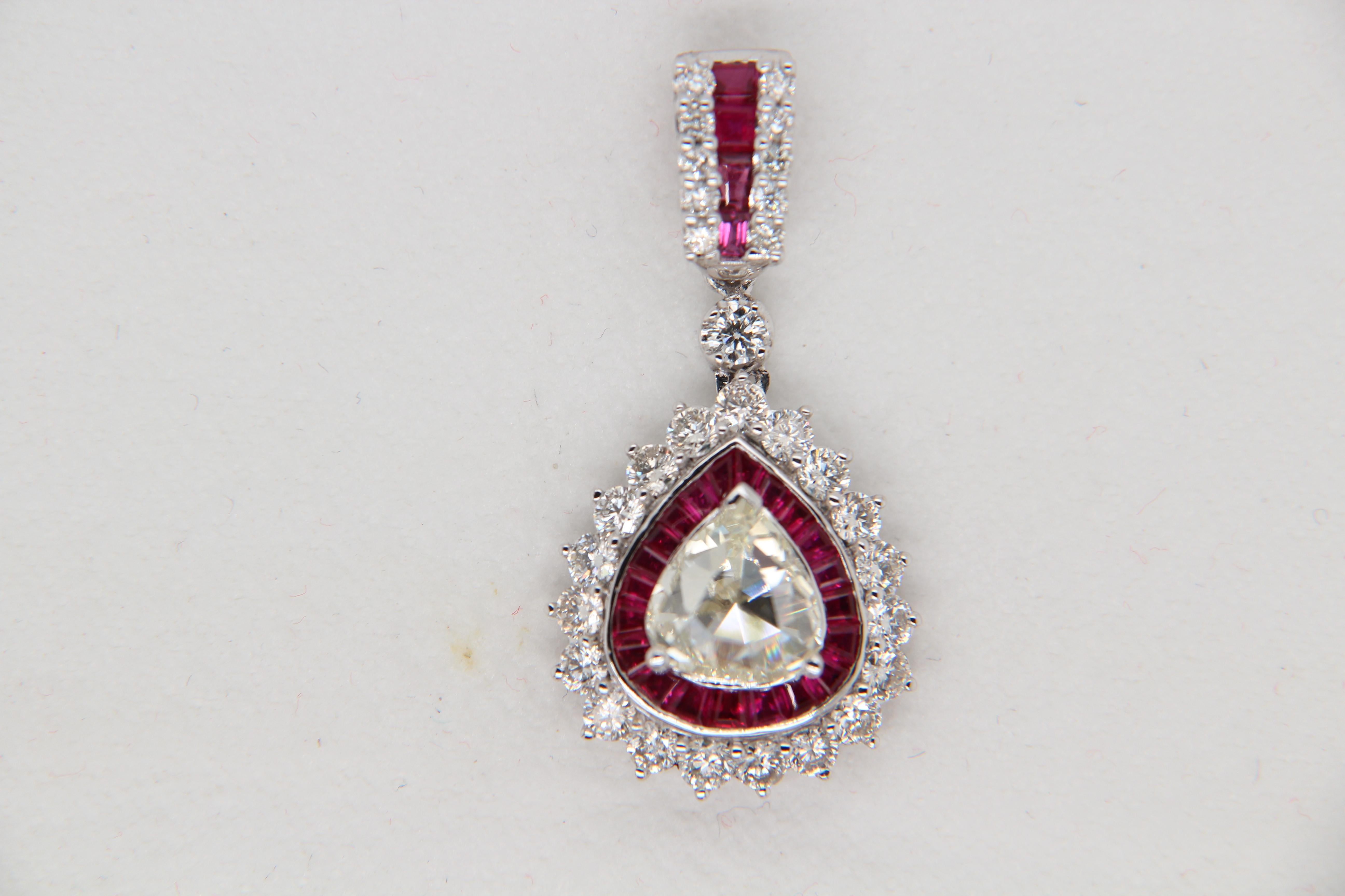 Women's or Men's 2.26 Carat Diamond and Ruby Pendant in 18 Karat Gold