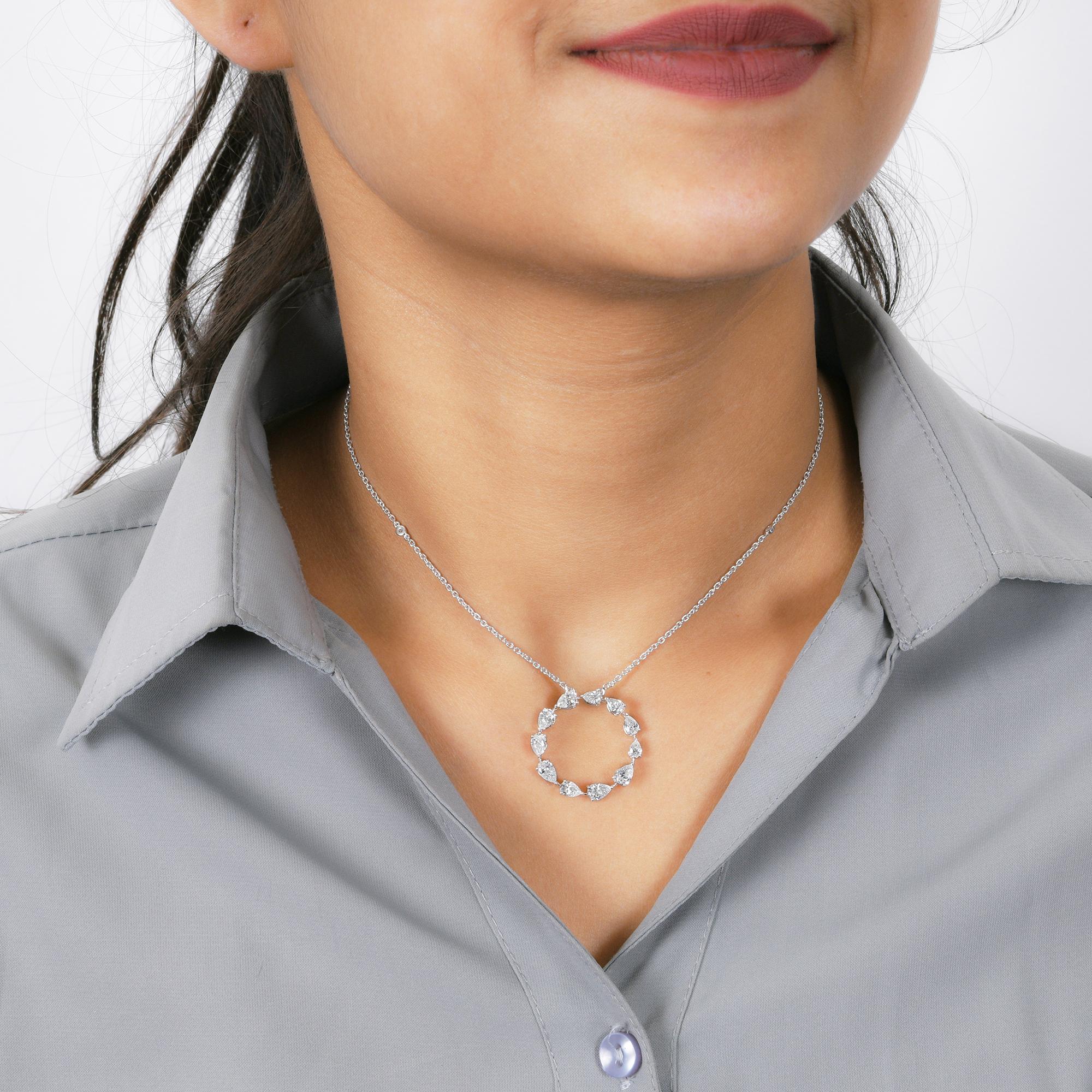 Taille poire Collier pendentif en or blanc 14 carats avec diamants poire de 2,26 carats en vente