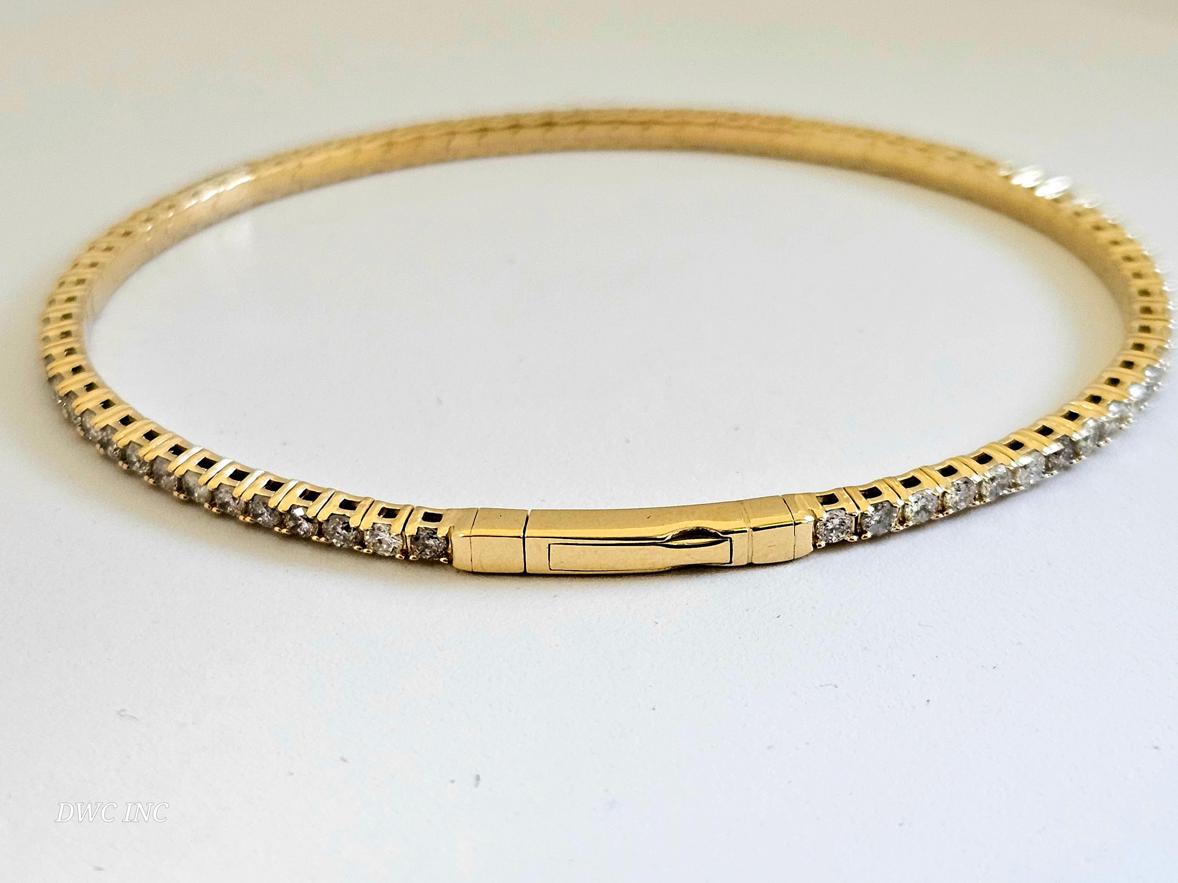 2,26 Karat runder Diamant im Brillantschliff Voll-Armreif 14 Karat Gelbgold im Zustand „Neu“ in Great Neck Plaza, NY