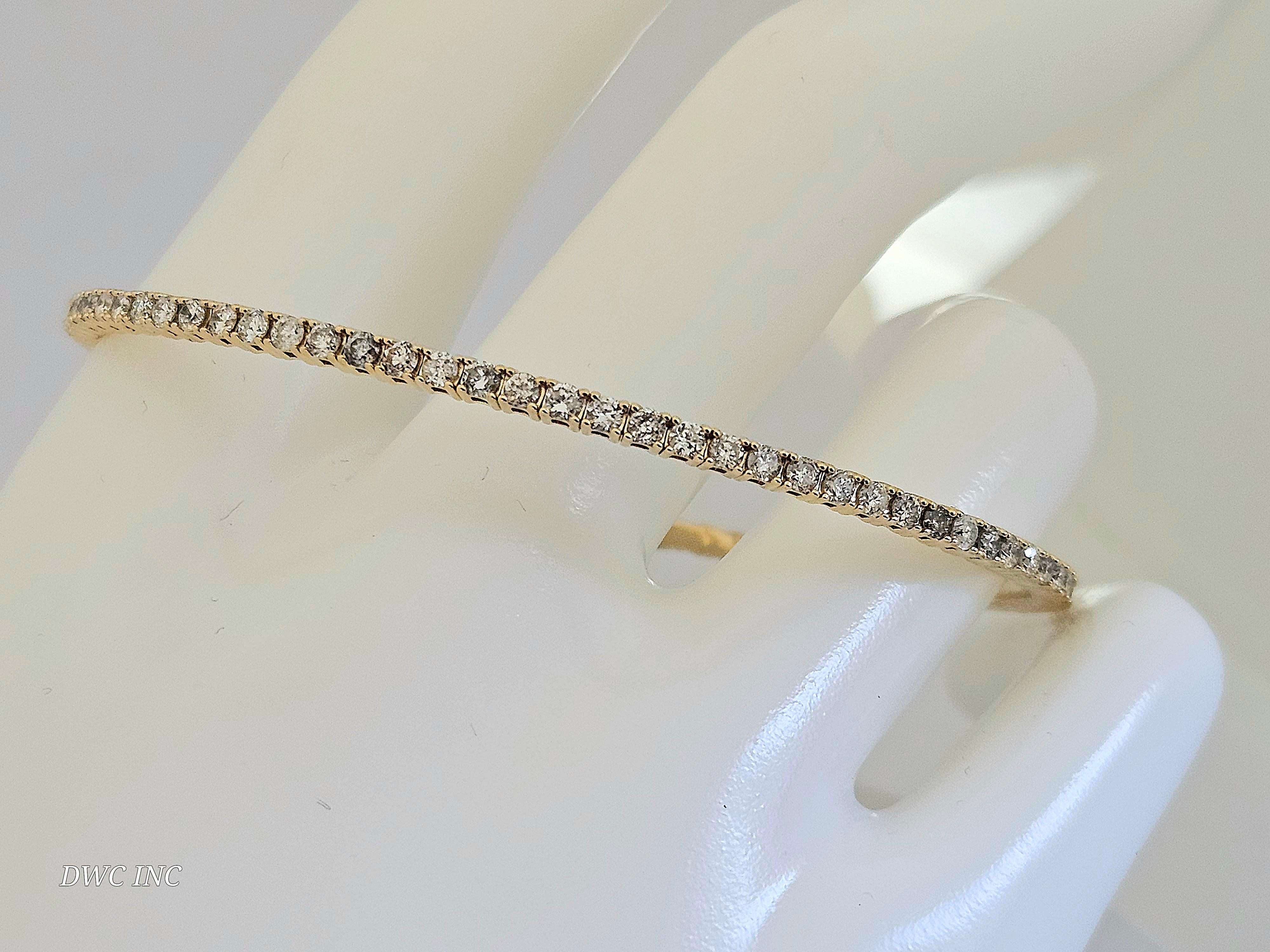 2,26 Karat runder Diamant im Brillantschliff Voll-Armreif 14 Karat Gelbgold 2