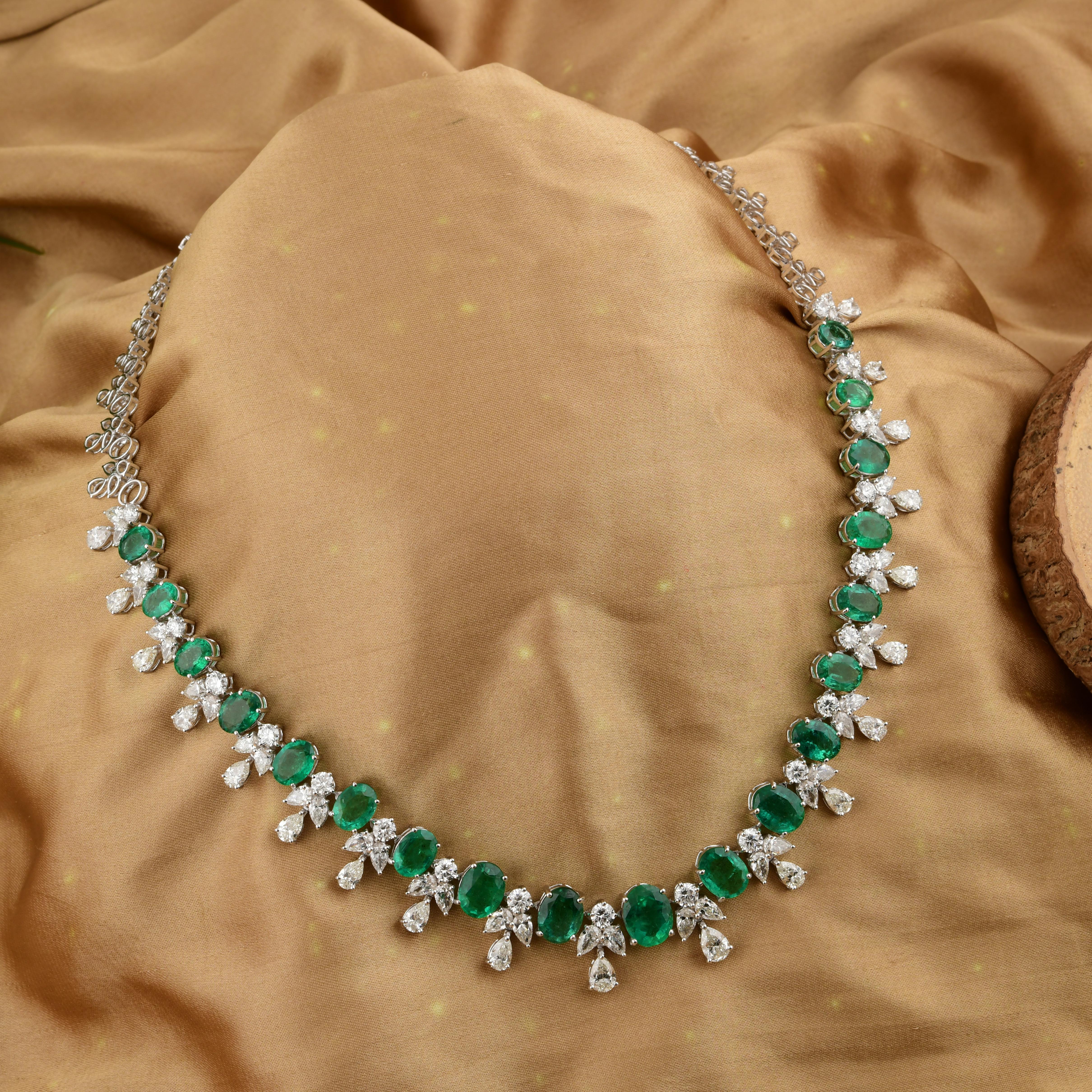 22.60cts Zambian Emerald 15.13cts Diamond Choker Necklace 18k White Gold For Sale 1