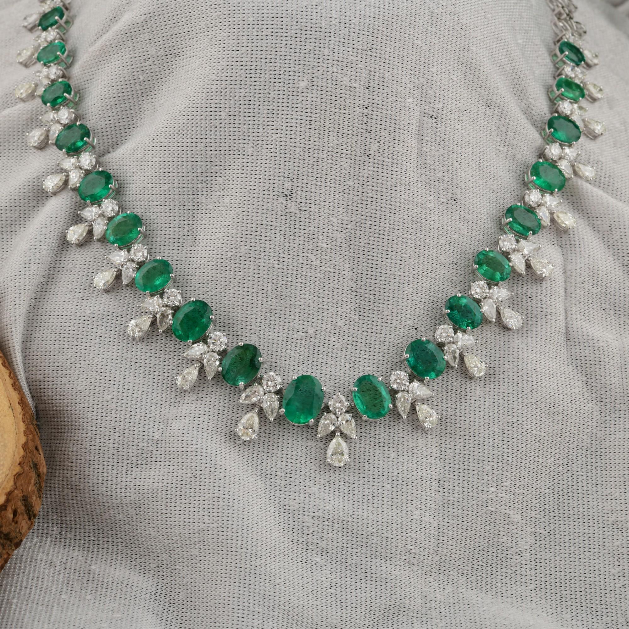 22.60cts Zambian Emerald 15.13cts Diamond Choker Necklace 18k White Gold For Sale 2