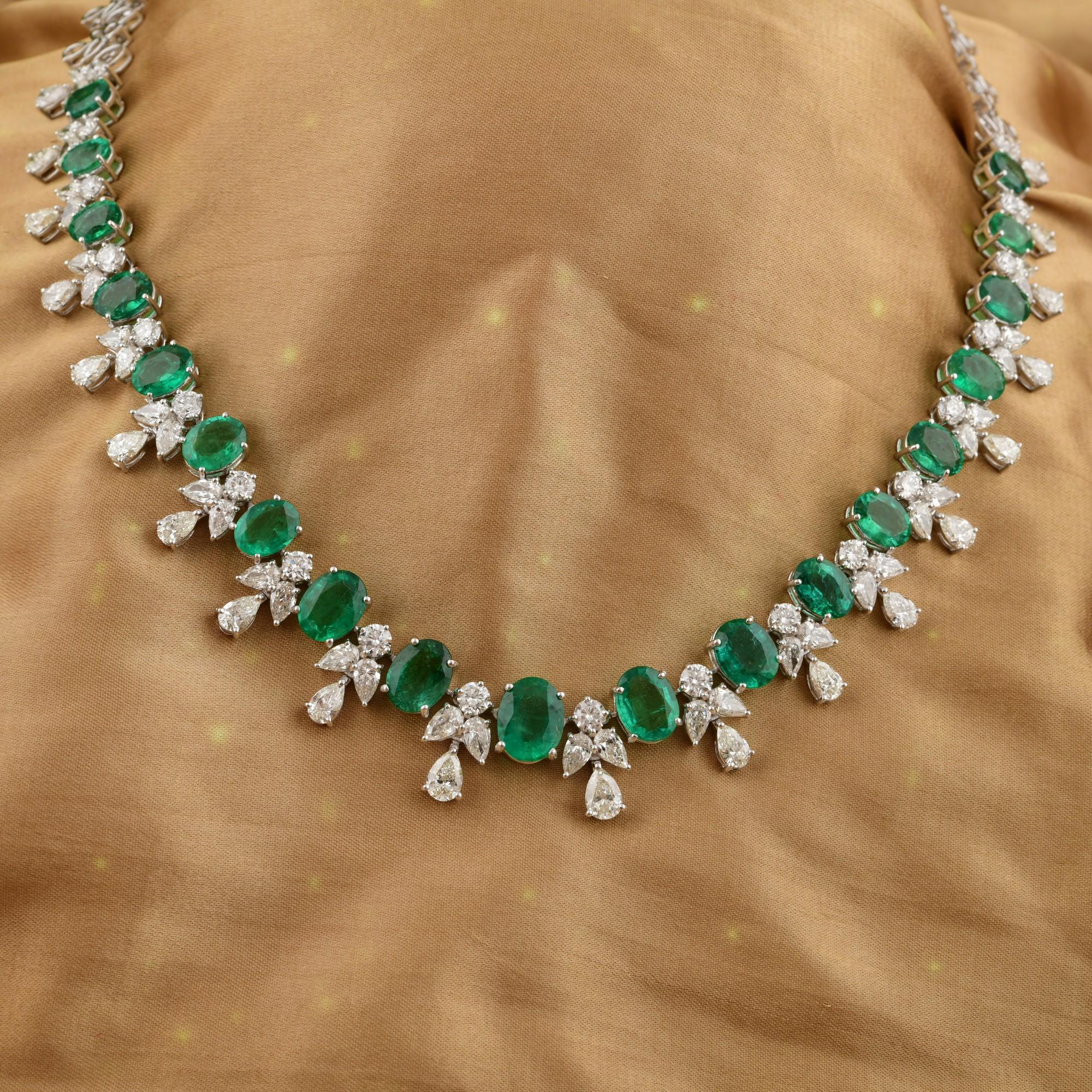 22.60cts Zambian Emerald 15.13cts Diamond Choker Necklace 18k White Gold For Sale 3