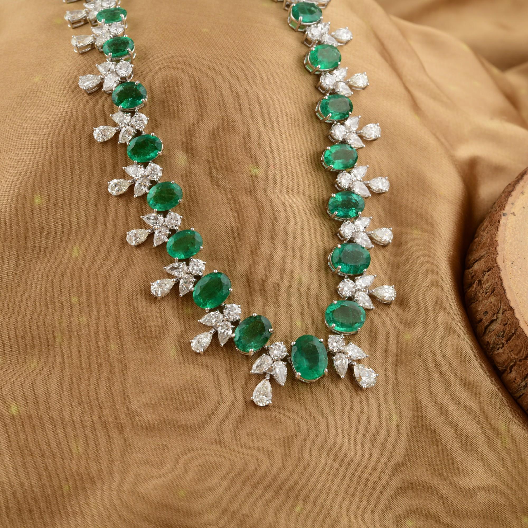 22.60cts Zambian Emerald 15.13cts Diamond Choker Necklace 18k White Gold For Sale 4