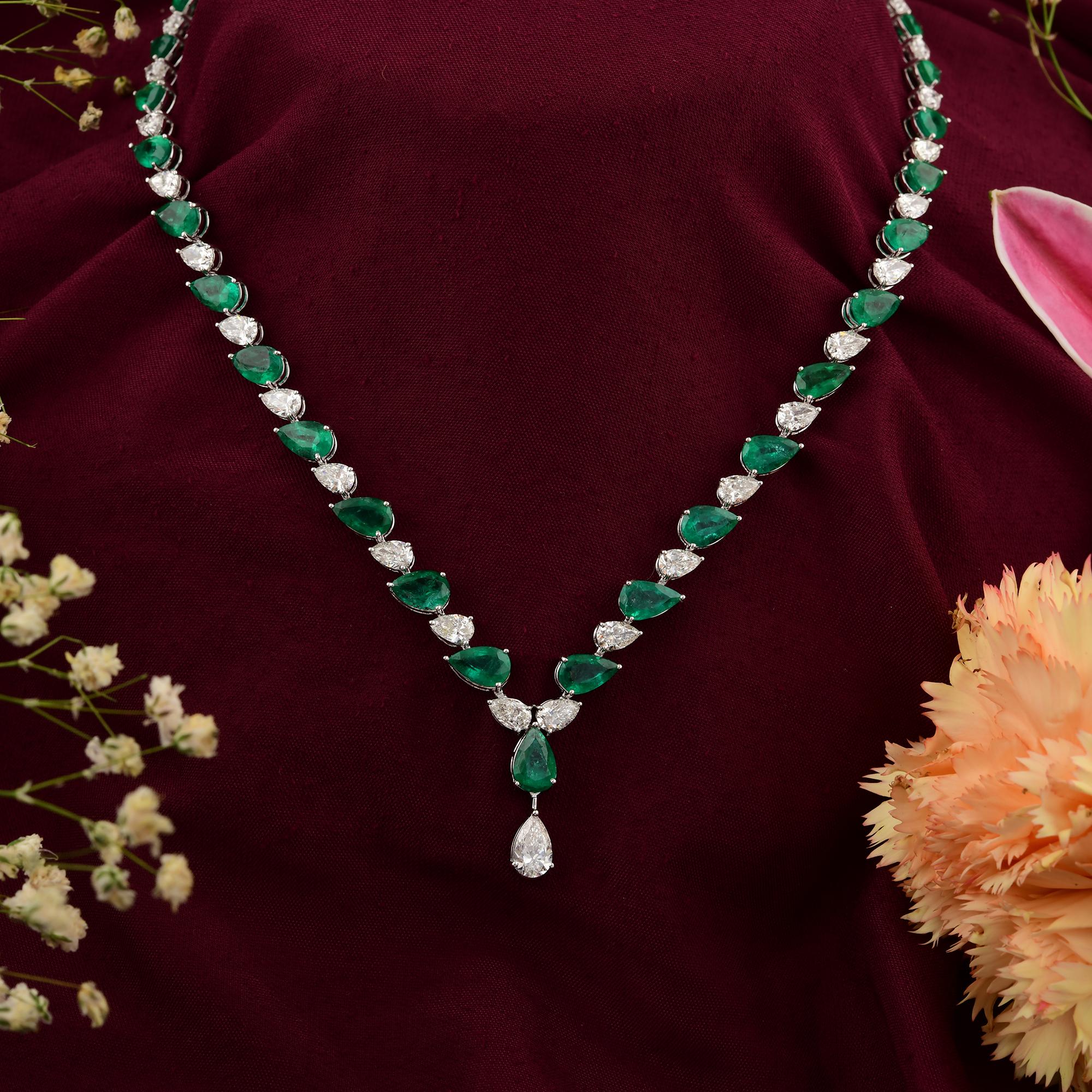 Collar de esmeraldas de Zambia de 22,64 quilates 11,96 quilates Diamante SI/H Oro Blanco 18 Quilates Moderno en venta