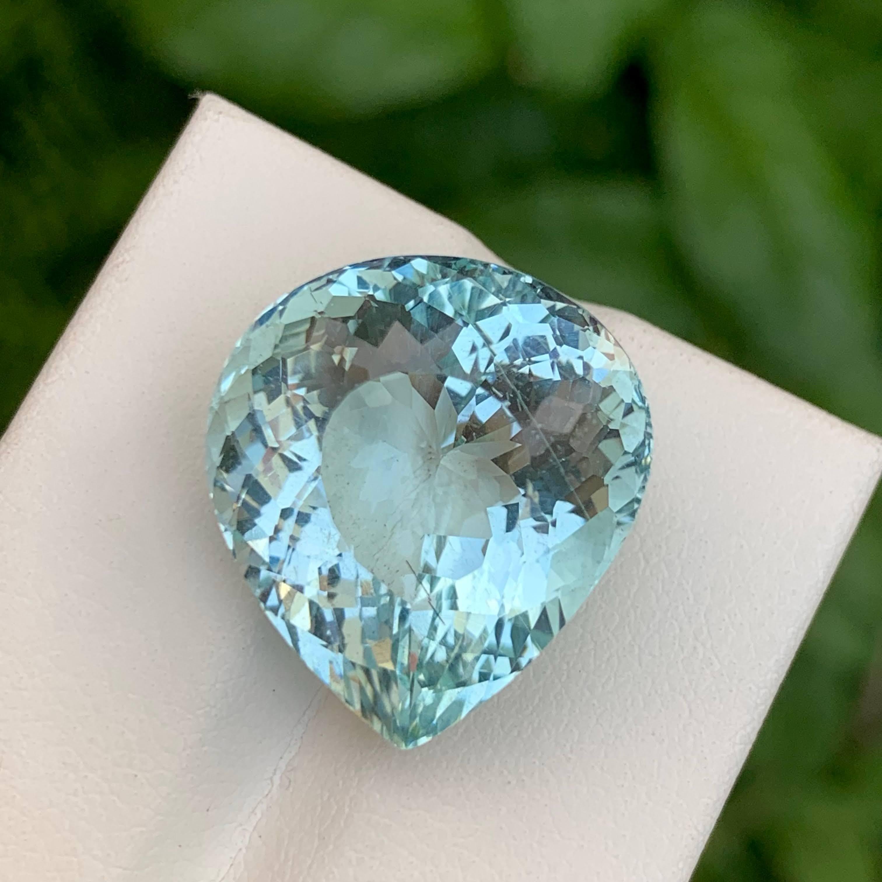 Peso 22,65 carati
Dimensioni 19,7x17,7x12,5 mm
Trattamento Nessuno
Origine Pakistan 
Chiarezza VVS 
Taglio di forma
NA



Questa impressionante acquamarina naturale da 22,65 carati presenta una serena tonalità di blu oceanico ed è sapientemente