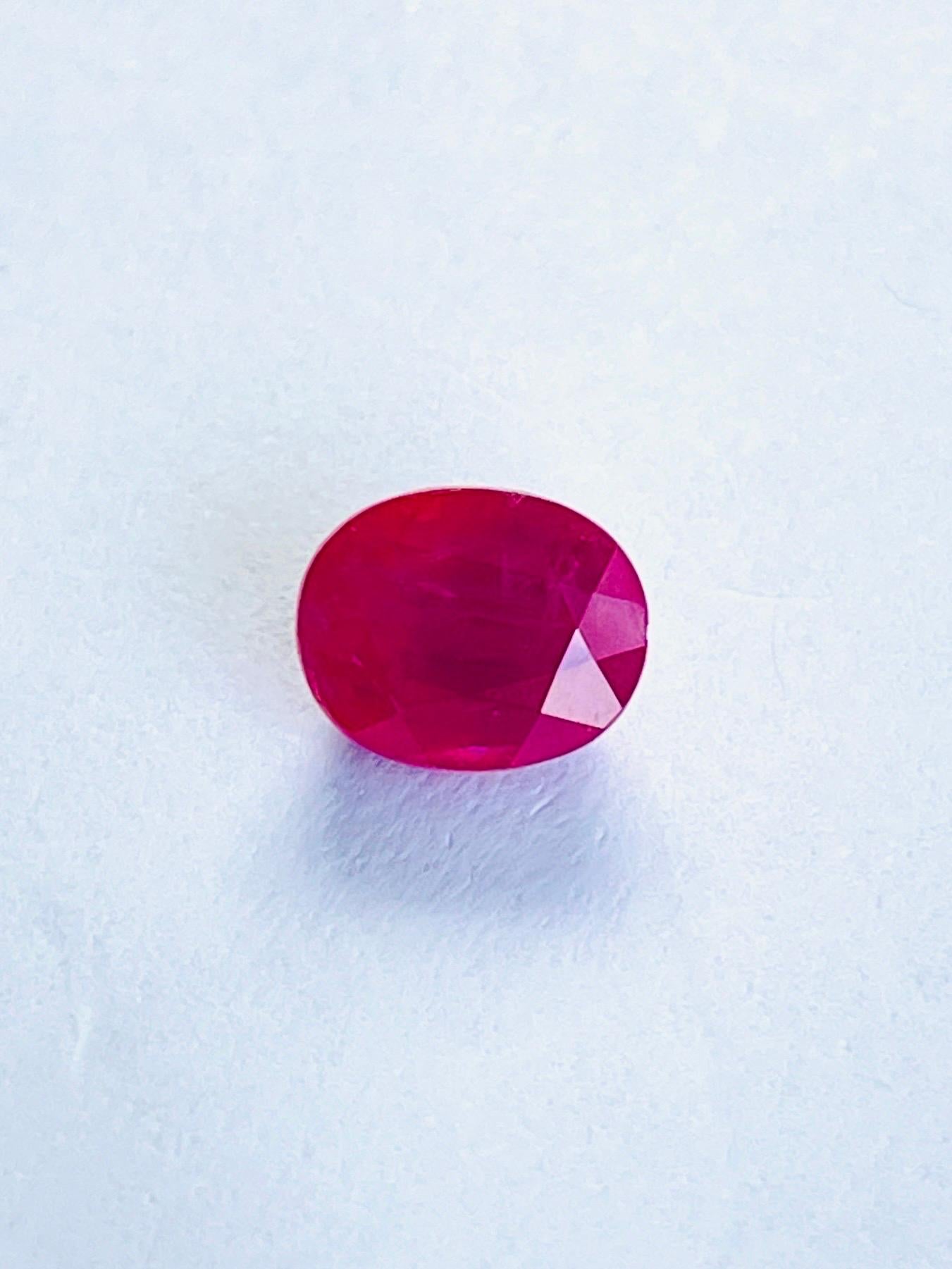 RMA123
2.26ct AIGS Certificate Natural Ruby Unheated Burma Burmese Pigeon Blood color eye clean Gemstone (Rubis naturel non chauffé, couleur sang de pigeon de Birmanie) 

DESCRIPTION DE LA GEMME
Espèce :   Corumdum naturel
Variété :  Rubis naturel