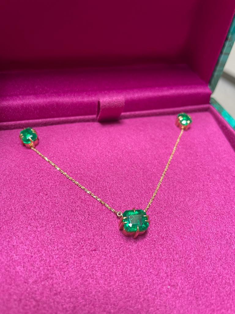 2.26ct Emerald necklace made in 18k yellow gold with chain  13
