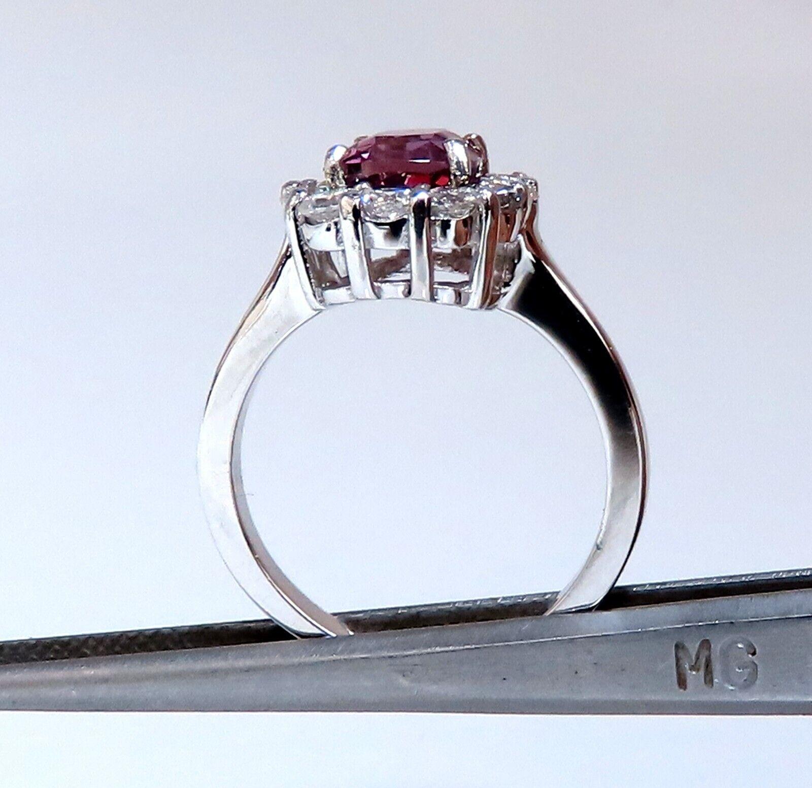 2.26ct GIA Certified Natural Purple Pink Sapphire Diamonds Ring 14kt In New Condition For Sale In New York, NY